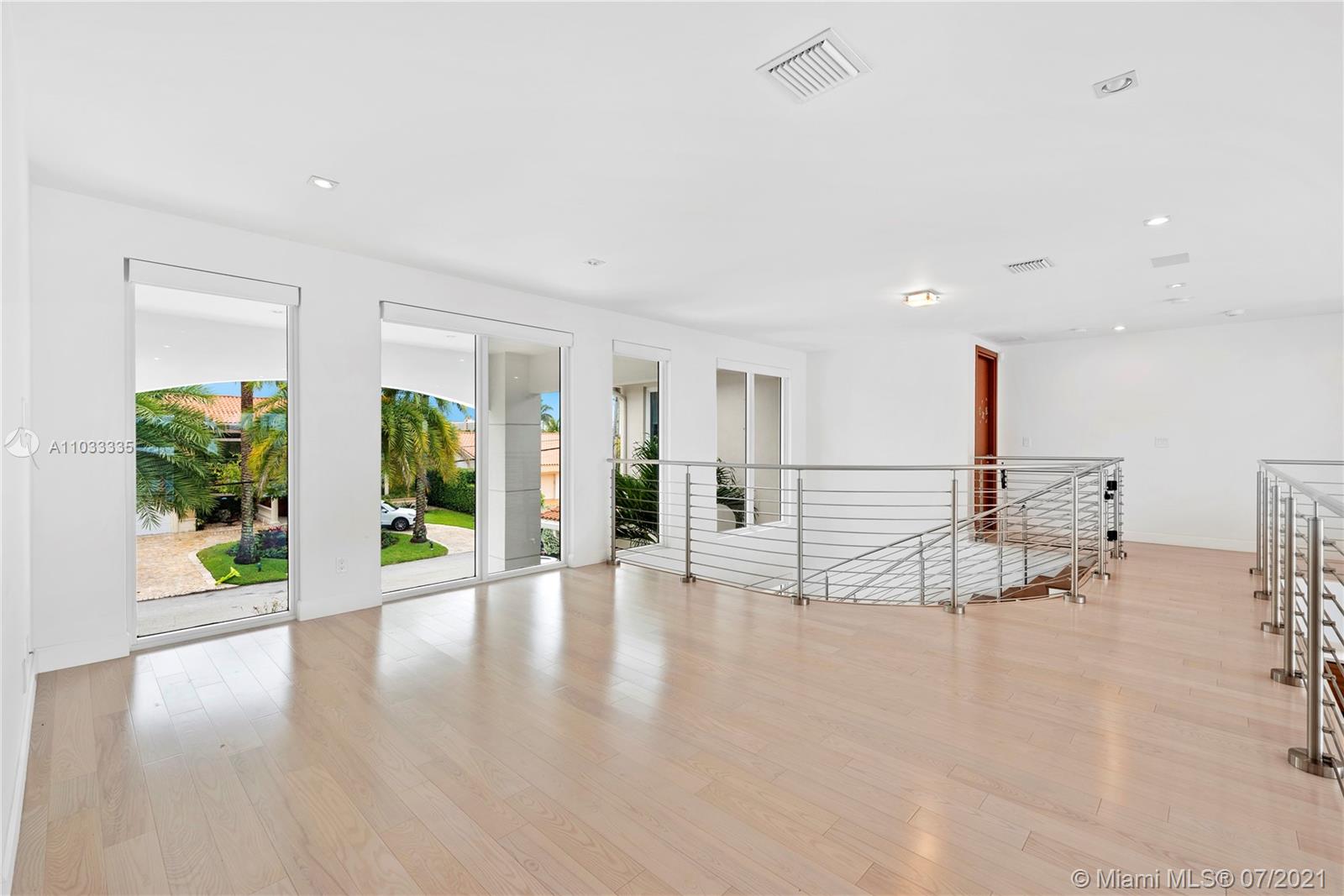 EASTERN SHORES 1ST ADDN - Residential