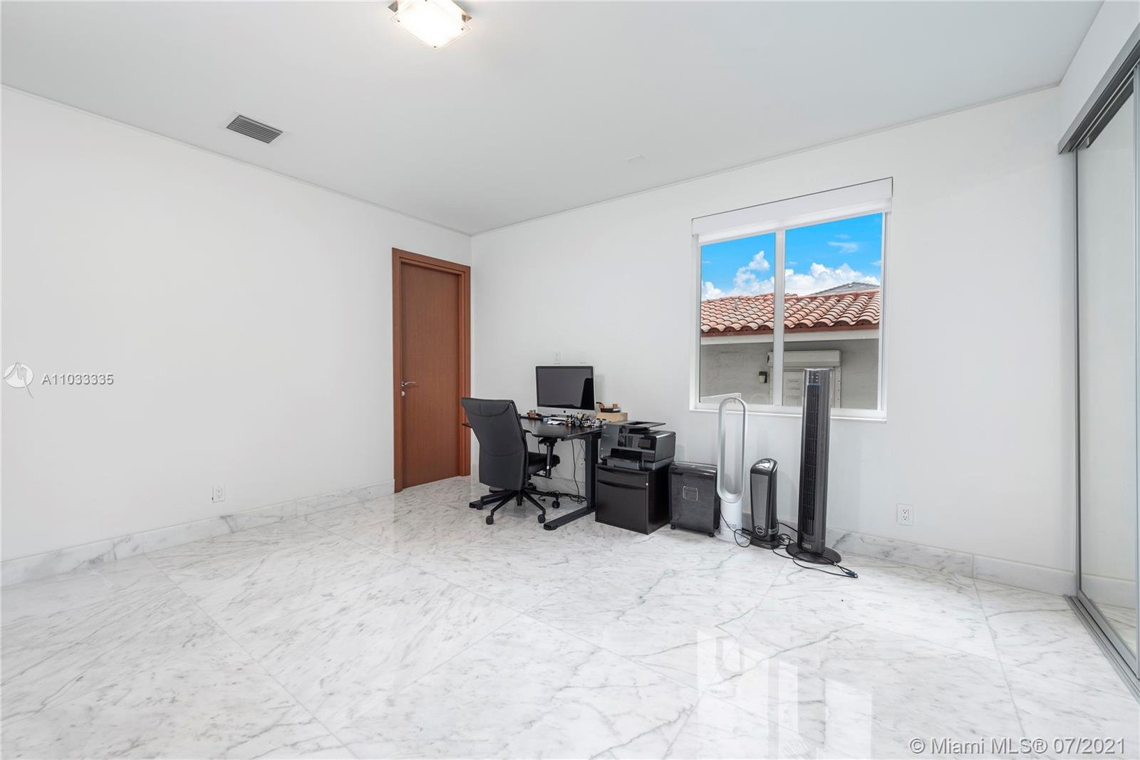 EASTERN SHORES 1ST ADDN - Residential