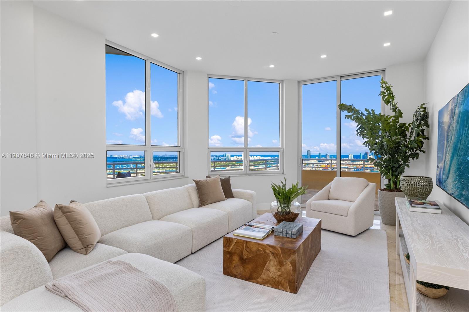 808 Brickell Key Dr 3901