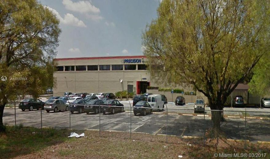 15,000 +/- Sq. ft. office first floor, 25,000+/- office second floor - 2 elevators, 30,000+/- air conditioned warehouse, 72,000+/- sq. ft. warehouse, 142,000+/- total sq. ft. Fenced secured ample parking 22' ceiling height/ sprinklered, heavy power, 16 dock high doors.