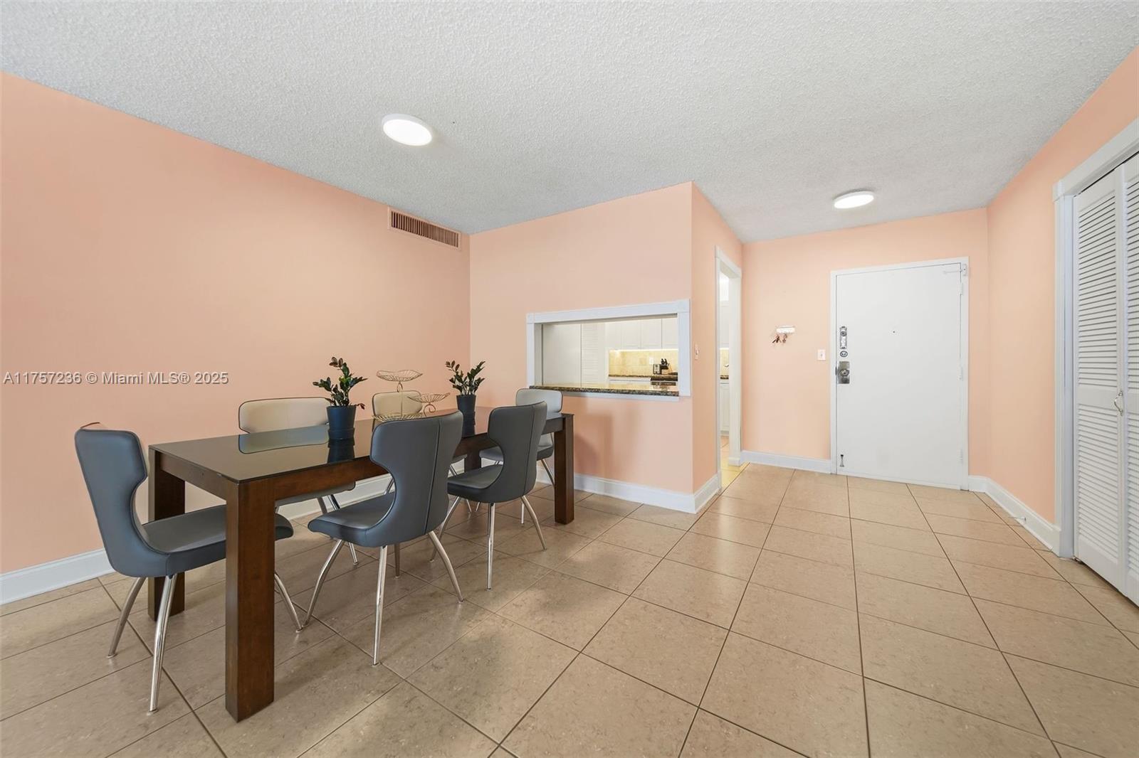 OLYMPUS CONDO PHASE - Residential