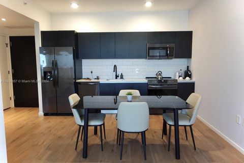 398 NE 5th St 3119 Miami FL 33132