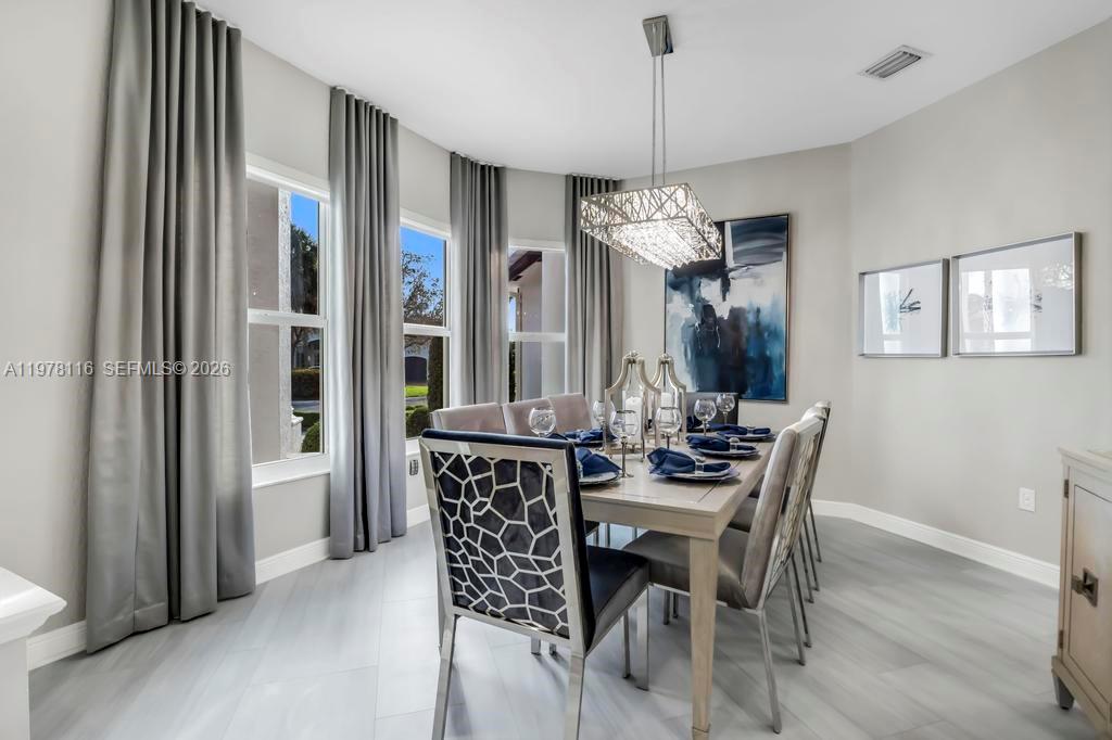 SUNSET LAKES PLAT THREE - Residential