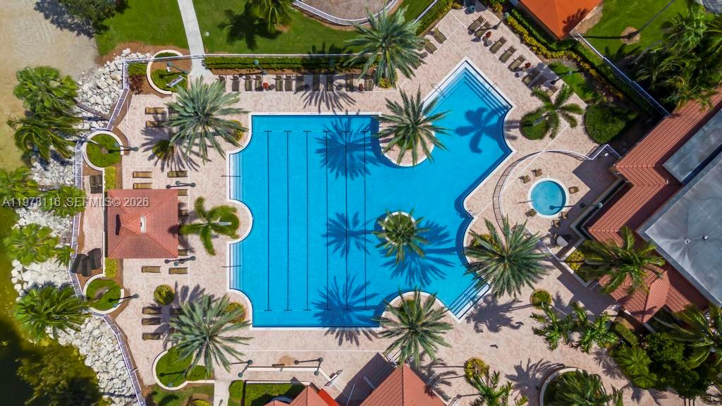 SUNSET LAKES PLAT THREE - Residential