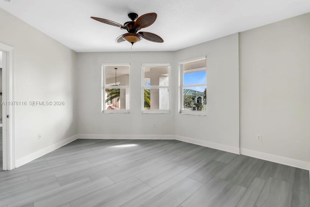 SUNSET LAKES PLAT THREE - Residential