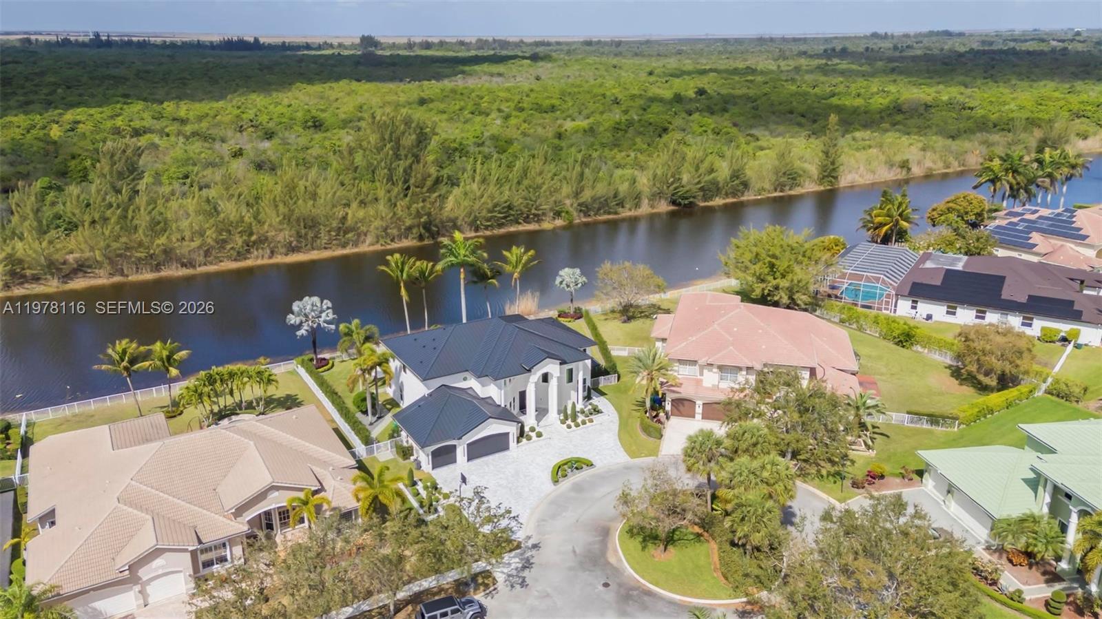 SUNSET LAKES PLAT THREE - Residential