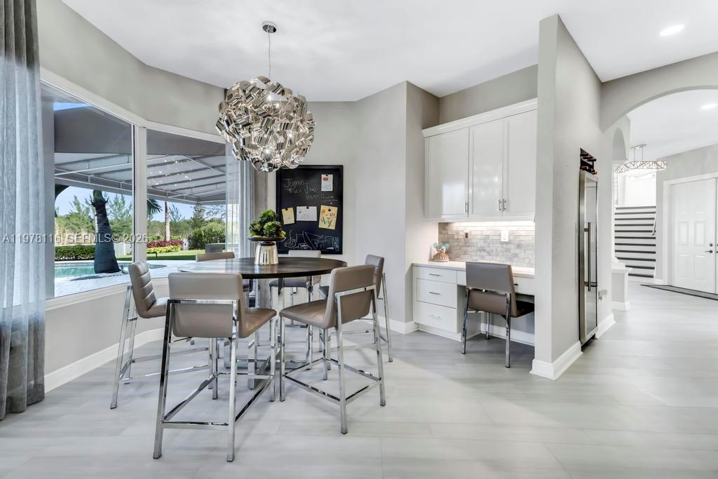 SUNSET LAKES PLAT THREE - Residential