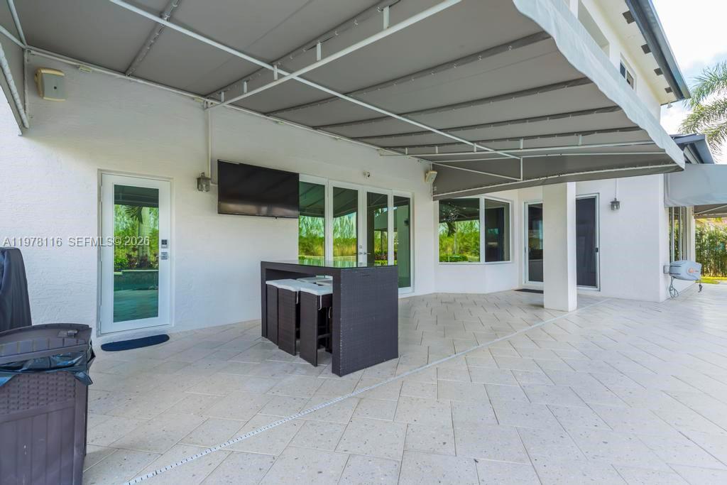 SUNSET LAKES PLAT THREE - Residential