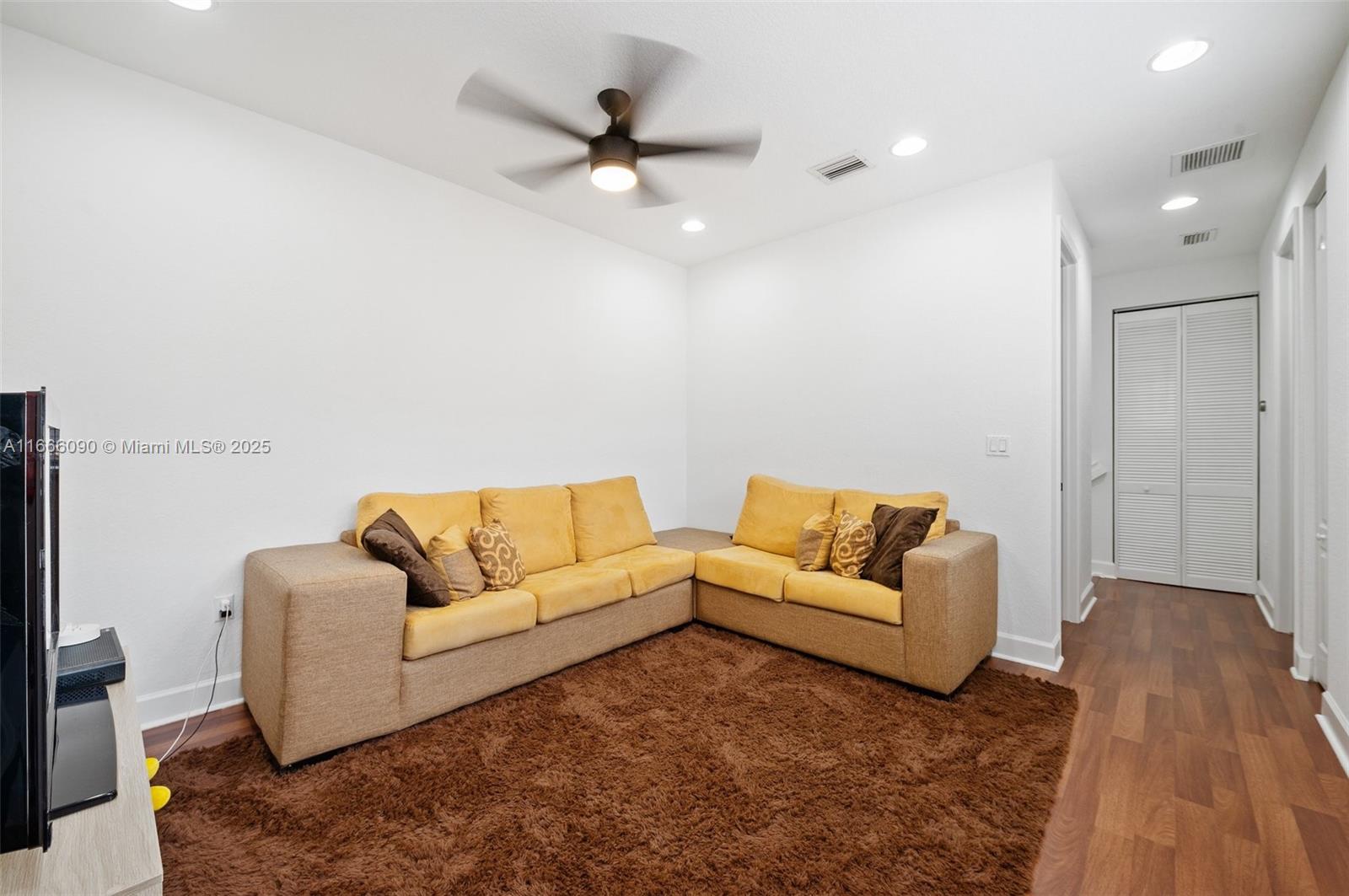MEADOW PINES - Residential