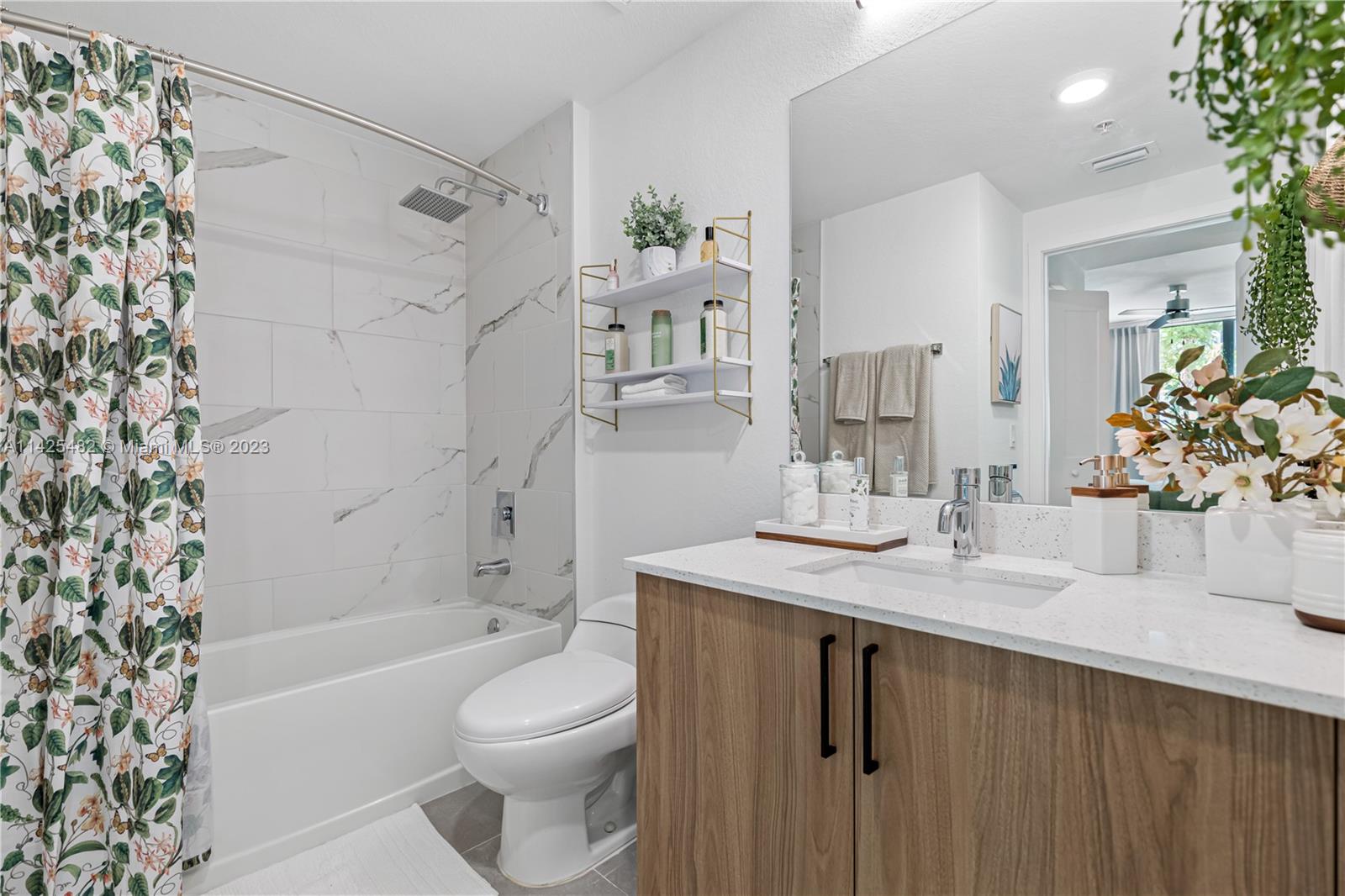 TOWN OF MODELO (DANIA) B- - Residential Lease