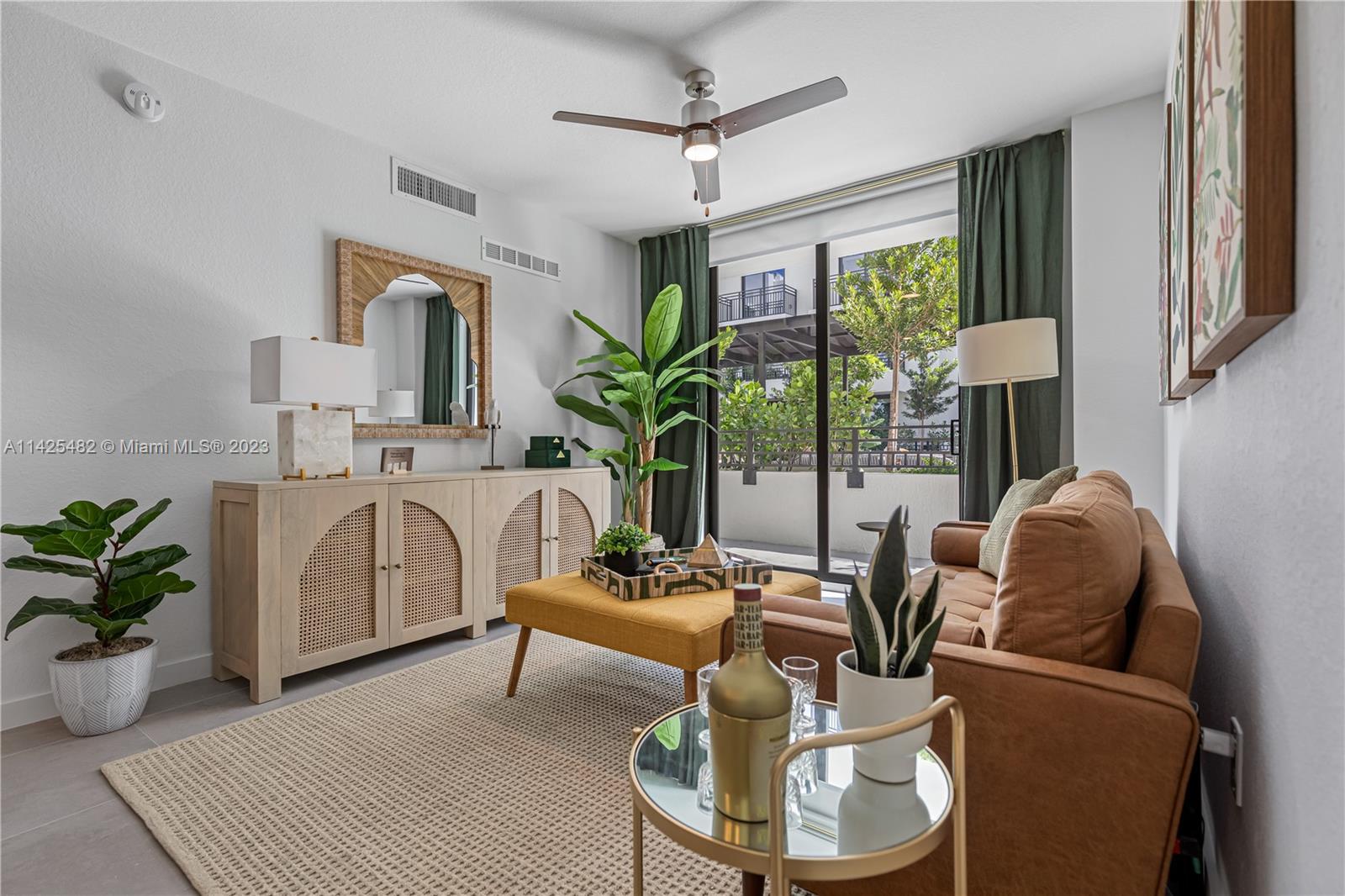 TOWN OF MODELO (DANIA) B- - Residential Lease