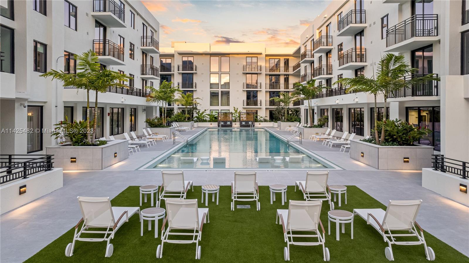 TOWN OF MODELO (DANIA) B- - Residential Lease