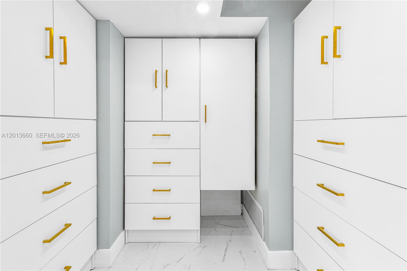 ADMIRALS PORT CONDO-EAST - Residential Lease
