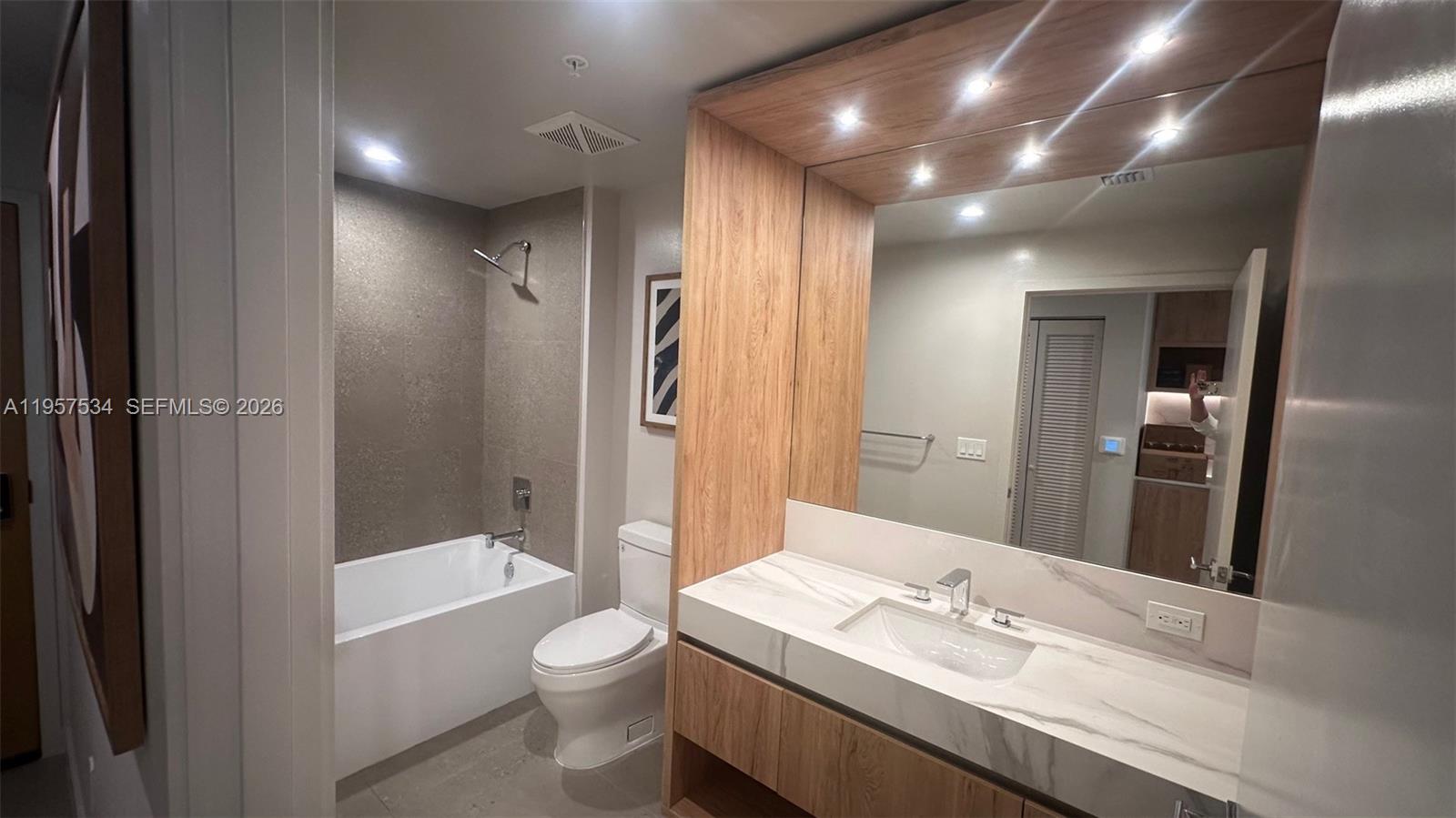 The Crosby Miami World Cen - Residential