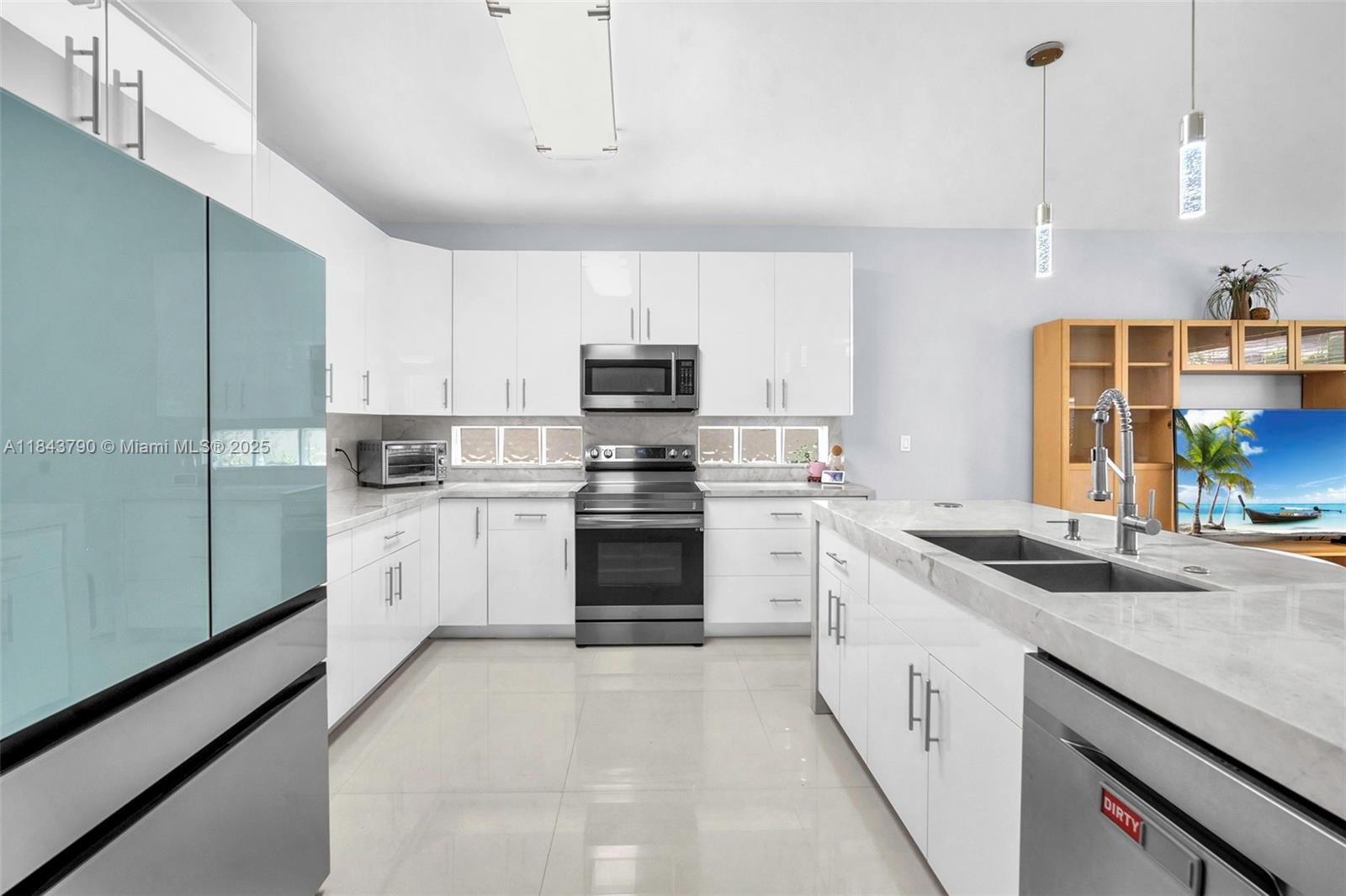 SILVER LAKES PHASE III RE - Residential