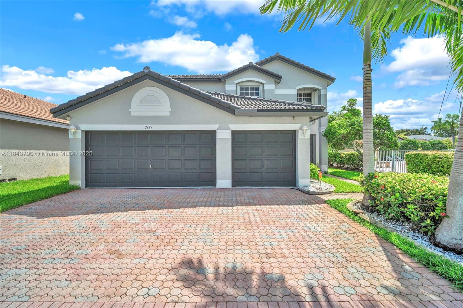 2885 SW 176th Ter