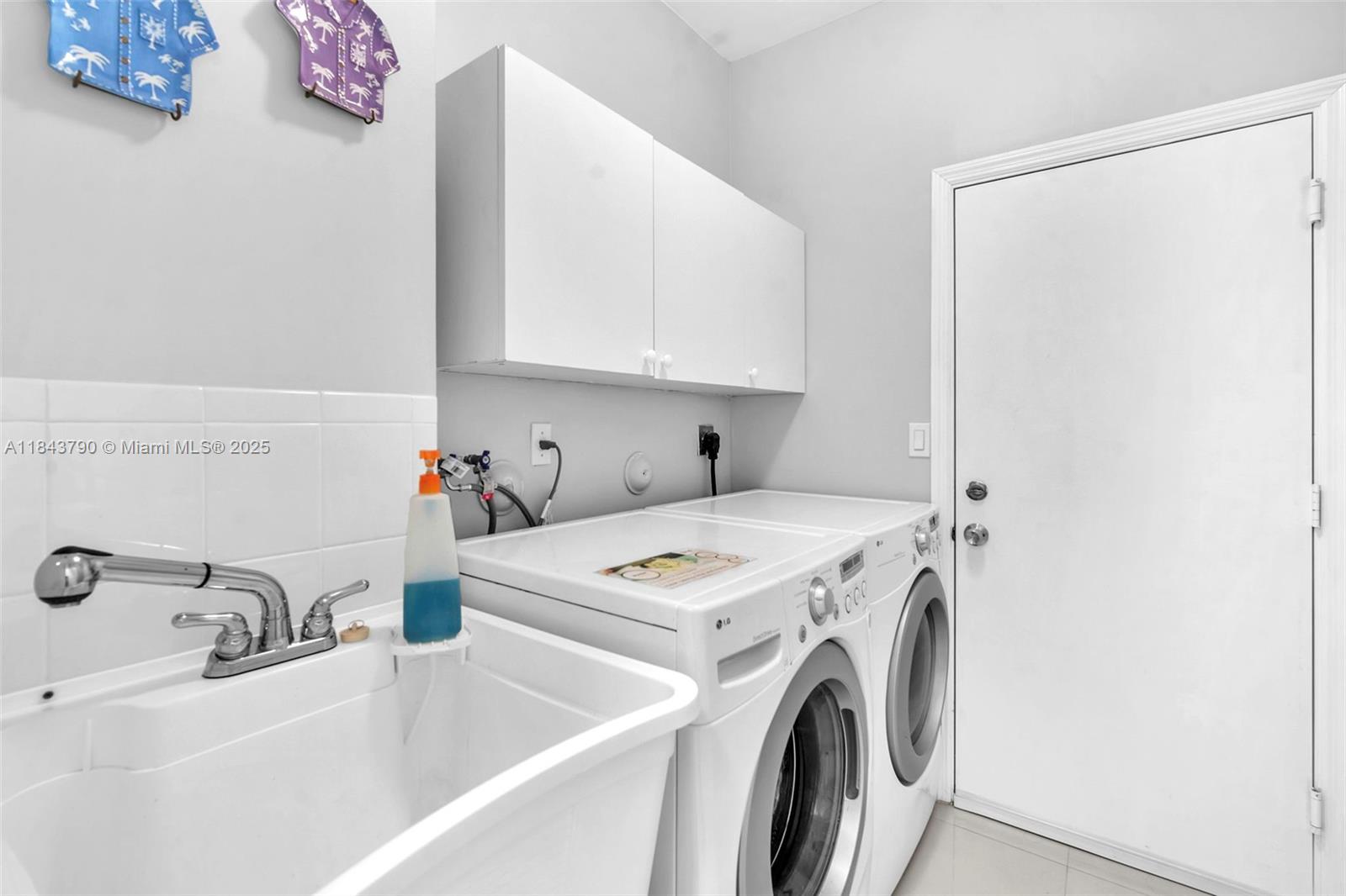 SILVER LAKES PHASE III RE - Residential