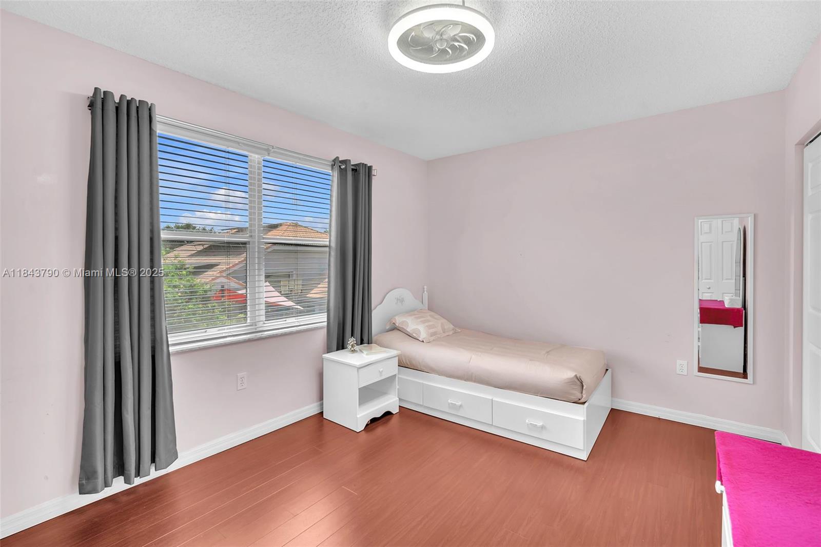 SILVER LAKES PHASE III RE - Residential