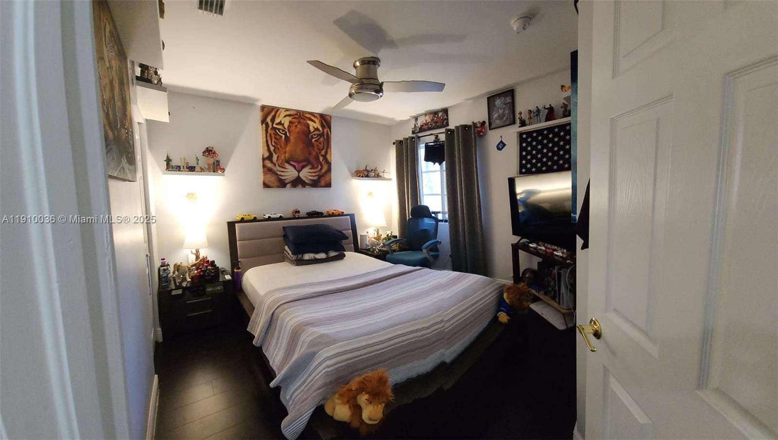 BOARDWALK AT VIZCAYA COND - Residential