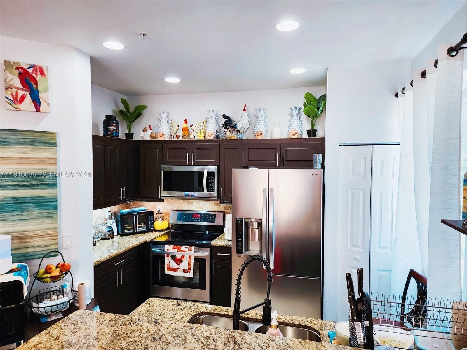 BOARDWALK AT VIZCAYA COND - Residential