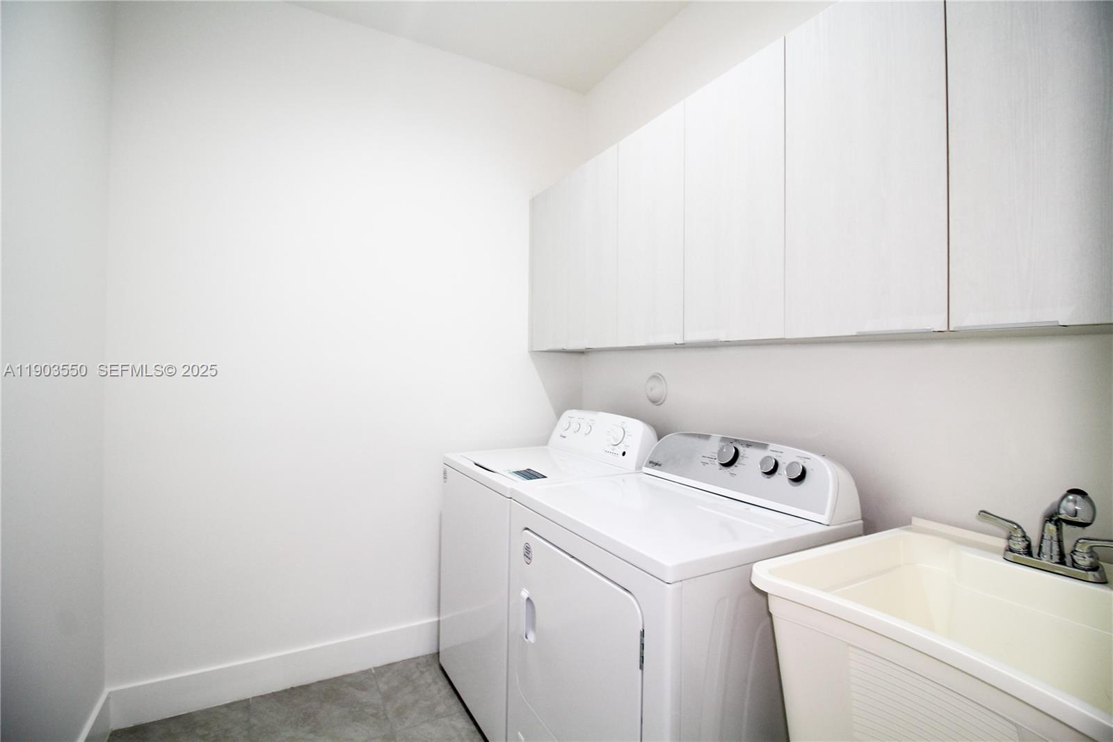 Canarias at Downtown Doral - Residential