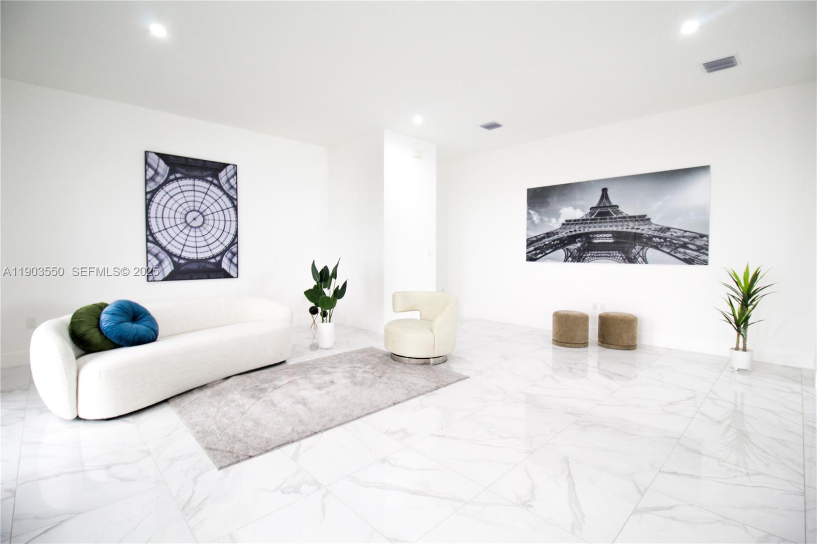 Canarias at Downtown Doral - Residential