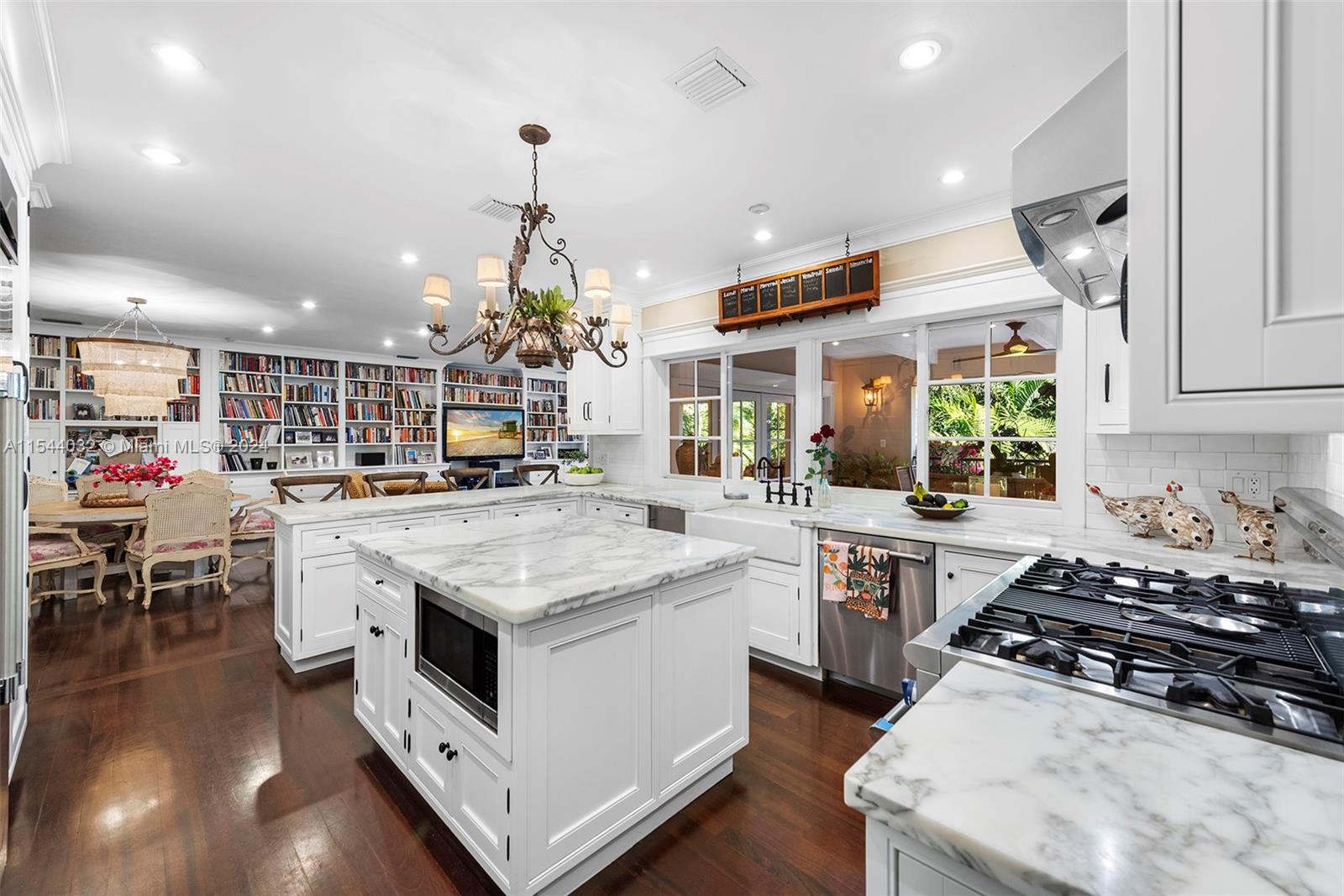 COCOPLUM SEC 1 - Residential