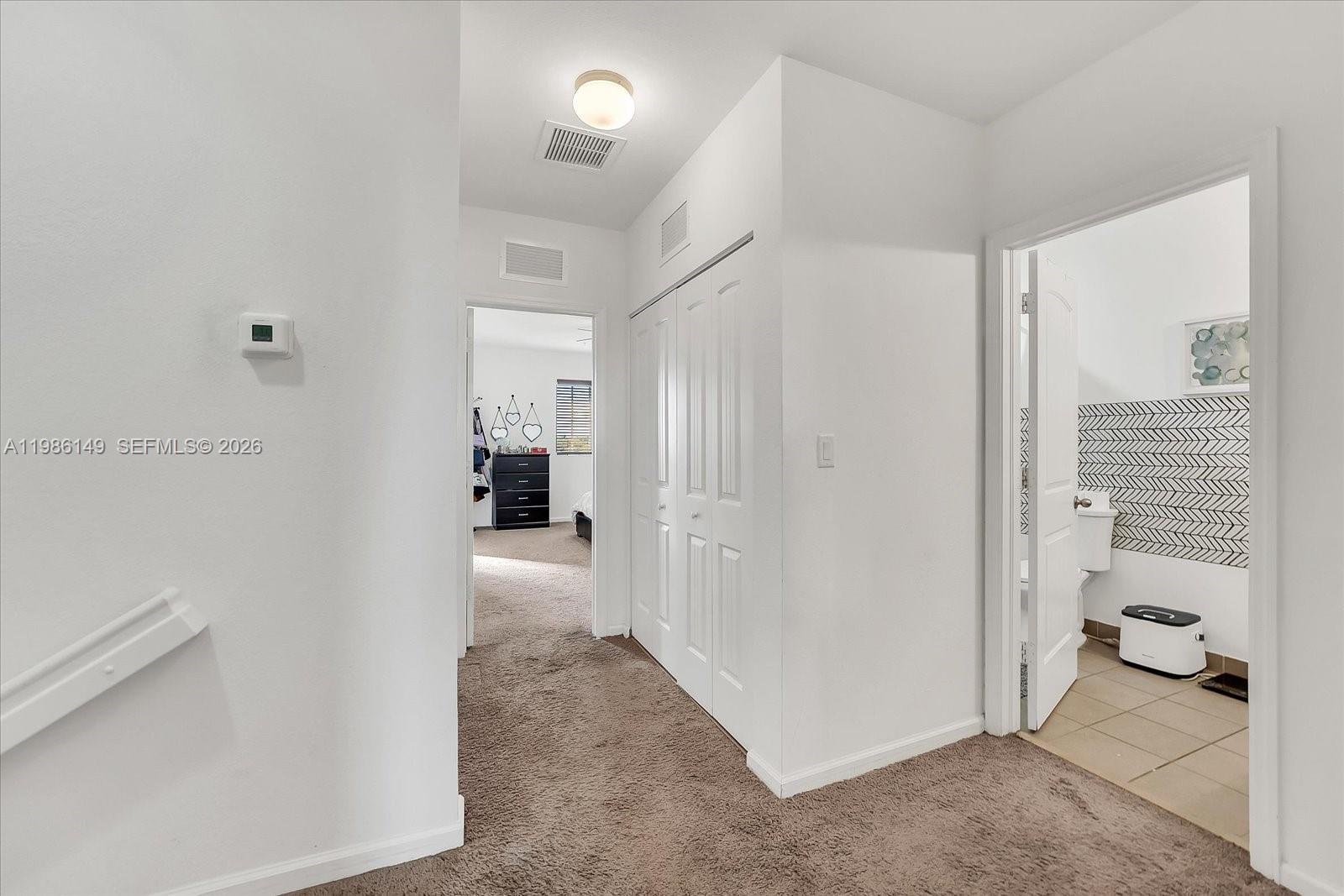 MANDARIN LAKES - Residential