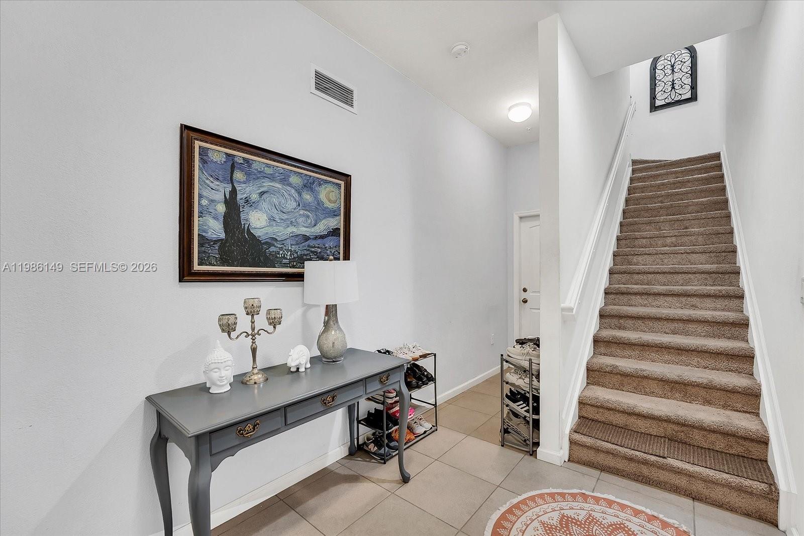 MANDARIN LAKES - Residential