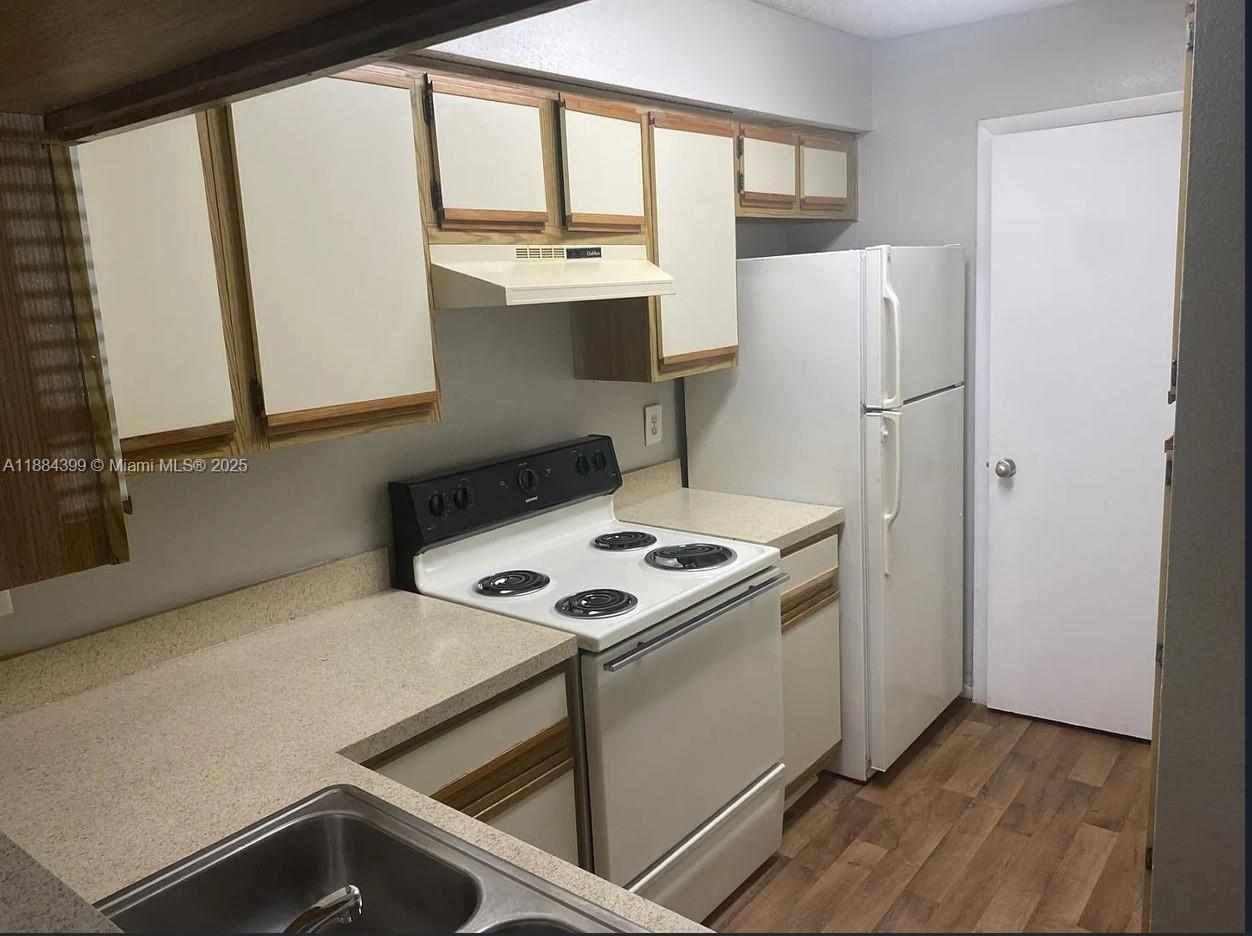 THE OASIS AT PEARL LAKE - Residential