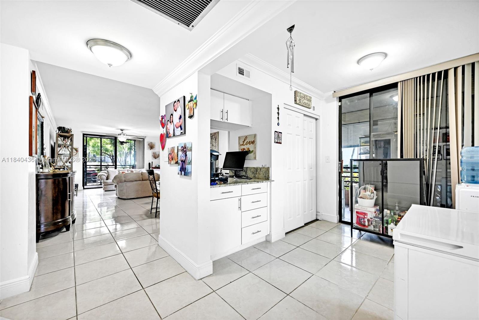 COLONY POINT 4 CONDO - Residential