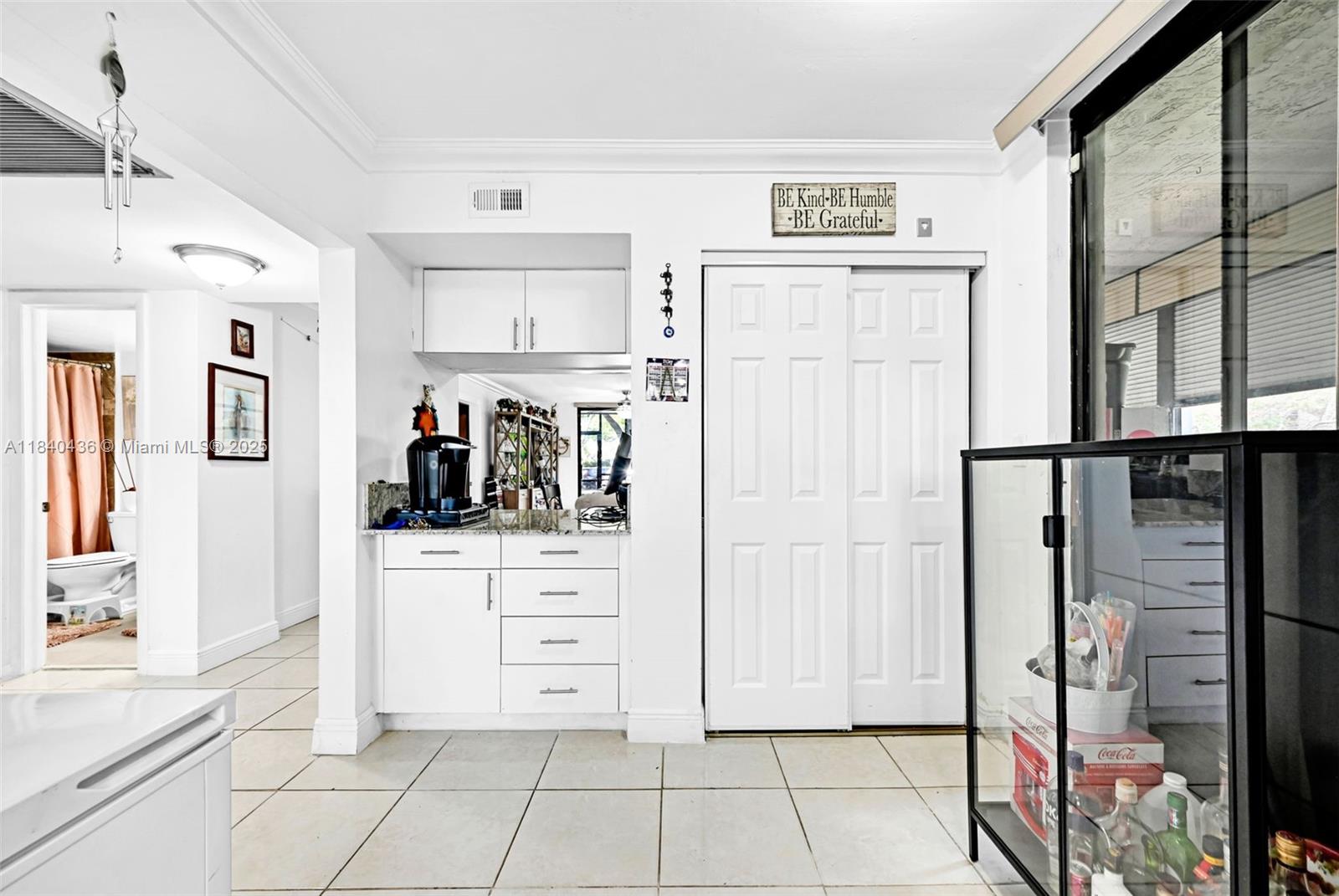 COLONY POINT 4 CONDO - Residential