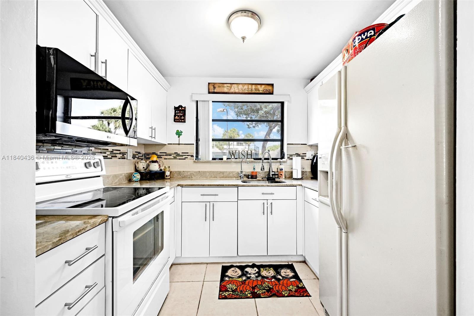 COLONY POINT 4 CONDO - Residential