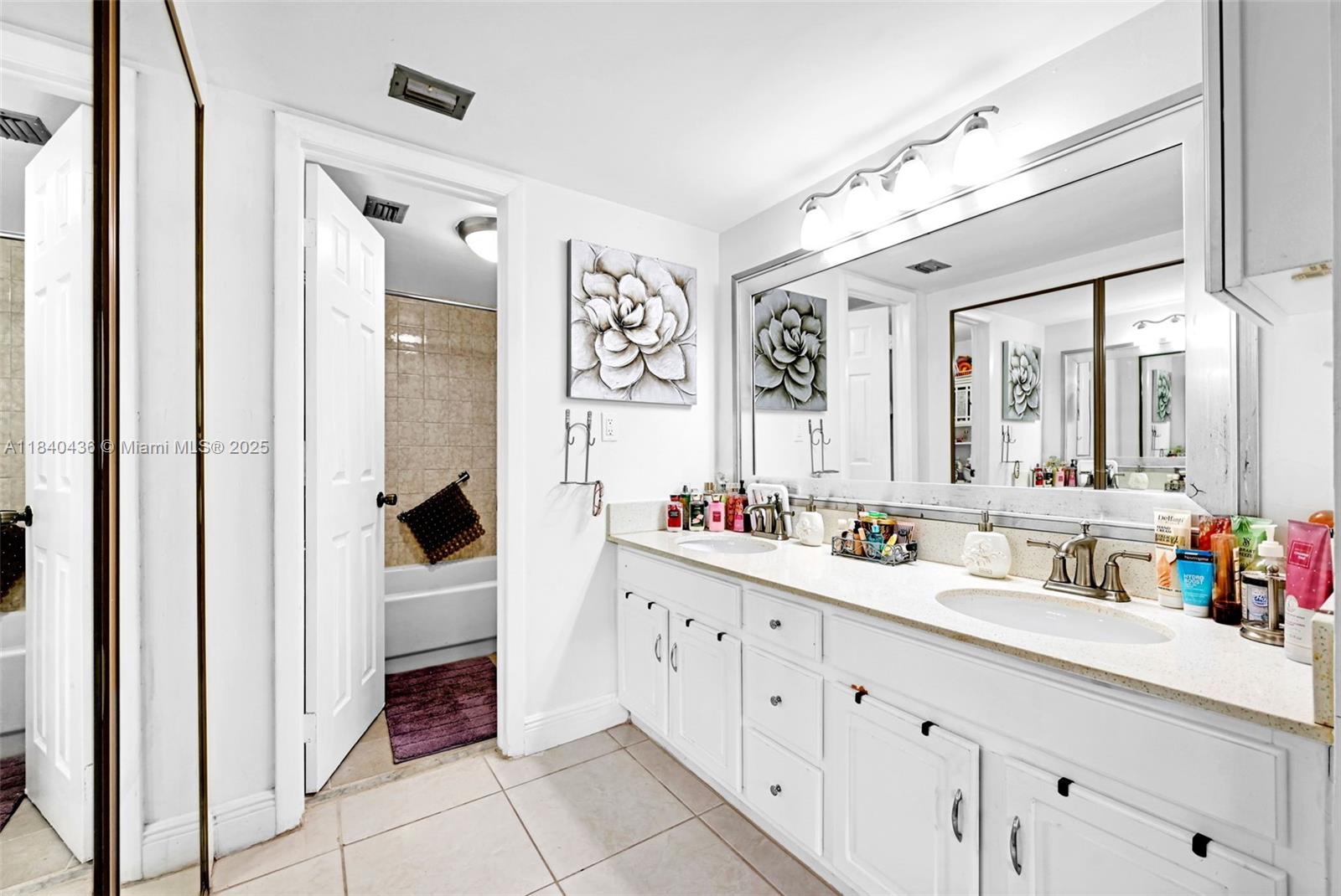 COLONY POINT 4 CONDO - Residential