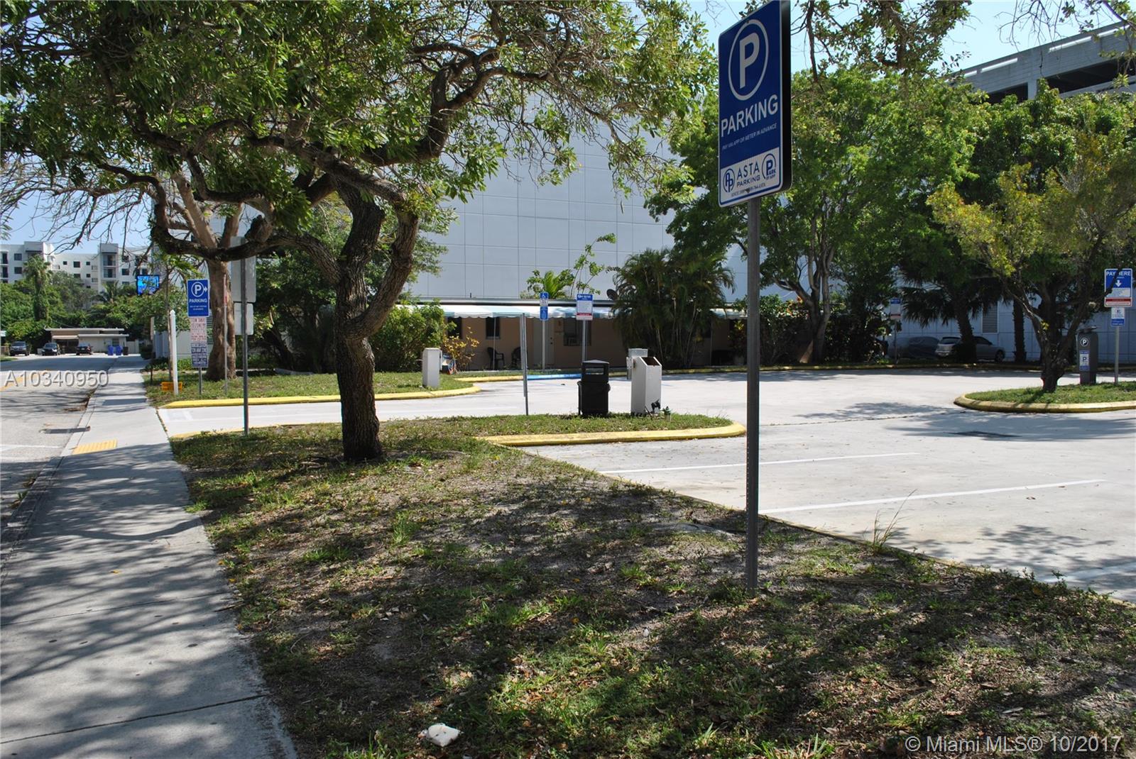 FT LAUDERDALE - Land