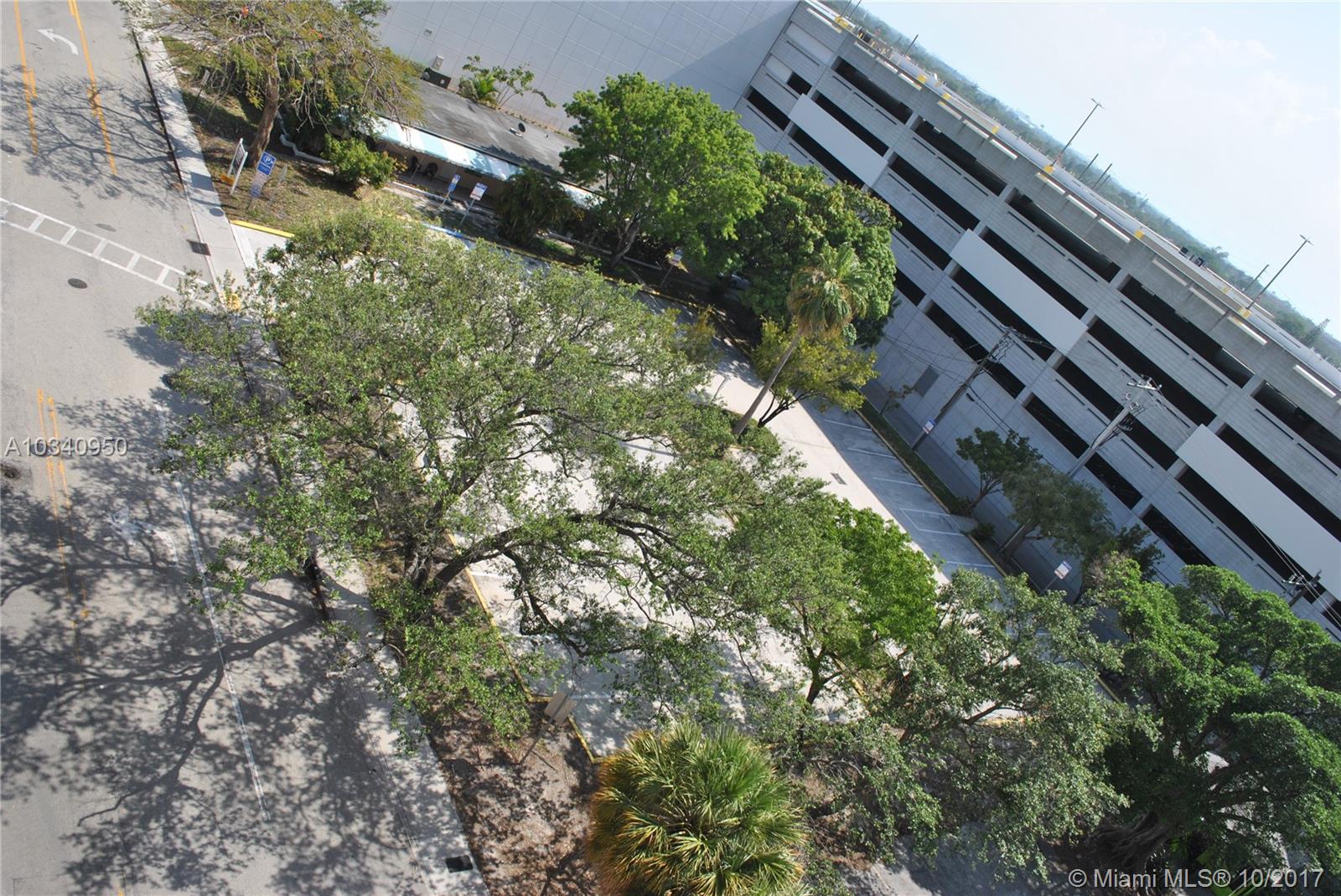 FT LAUDERDALE - Land