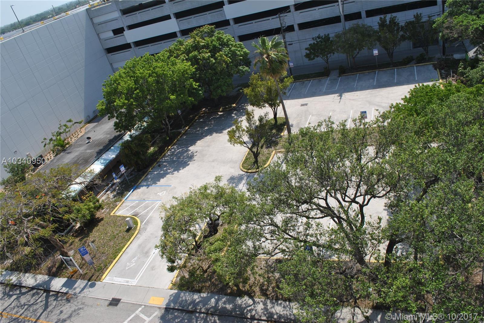 FT LAUDERDALE - Land