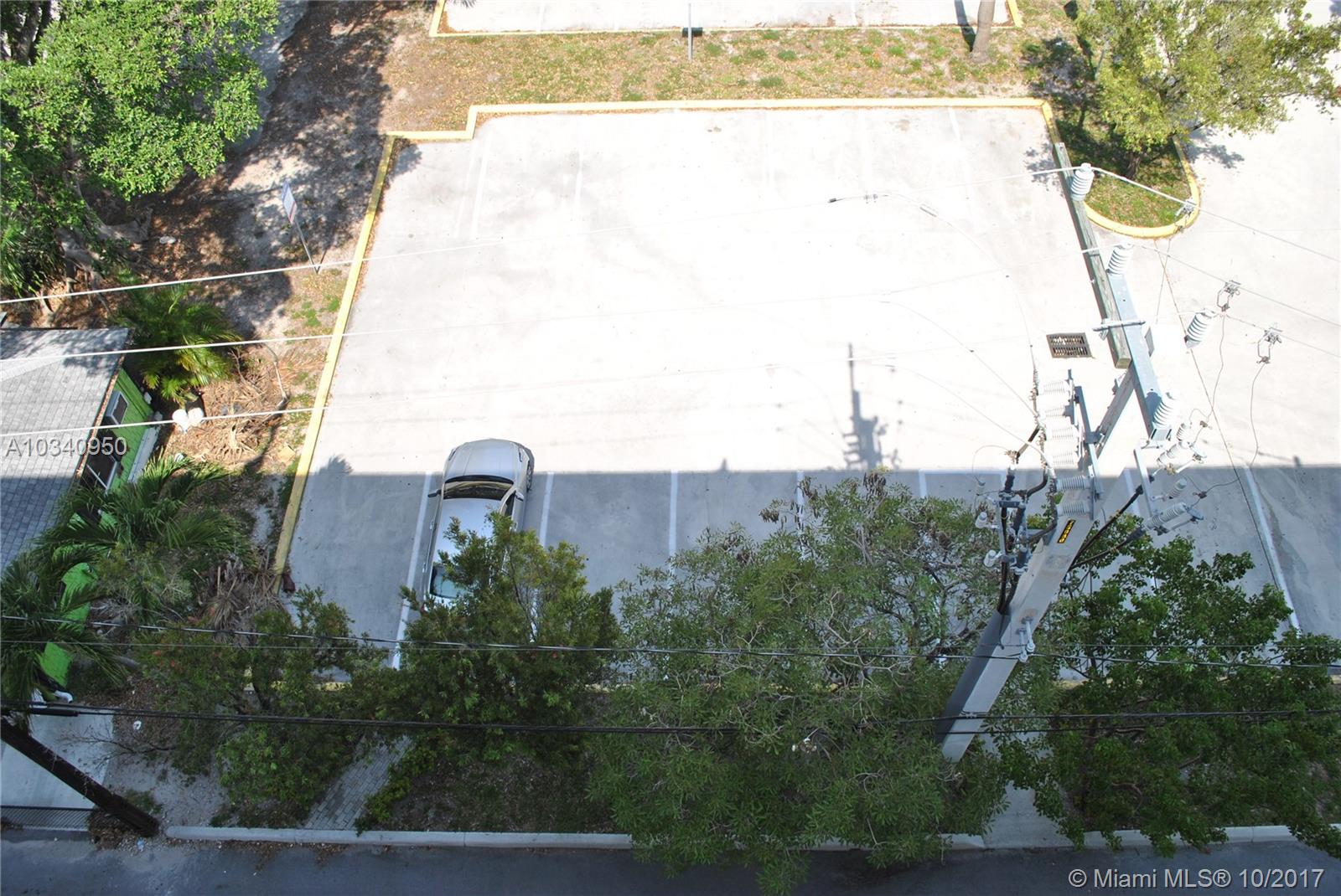 FT LAUDERDALE - Land