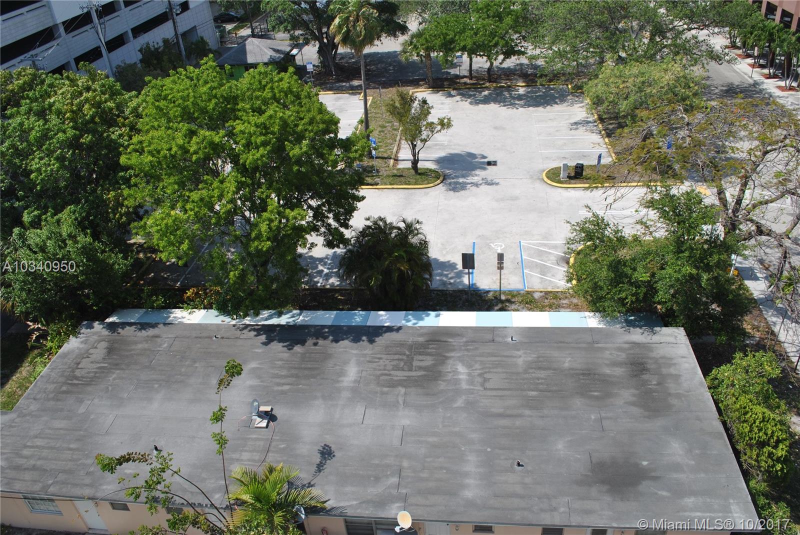 FT LAUDERDALE - Land