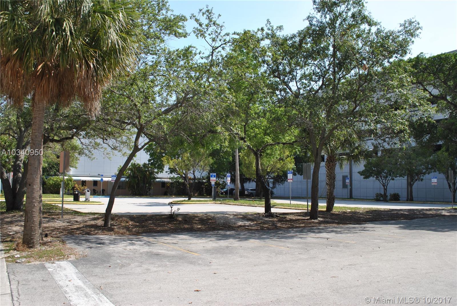 FT LAUDERDALE - Land