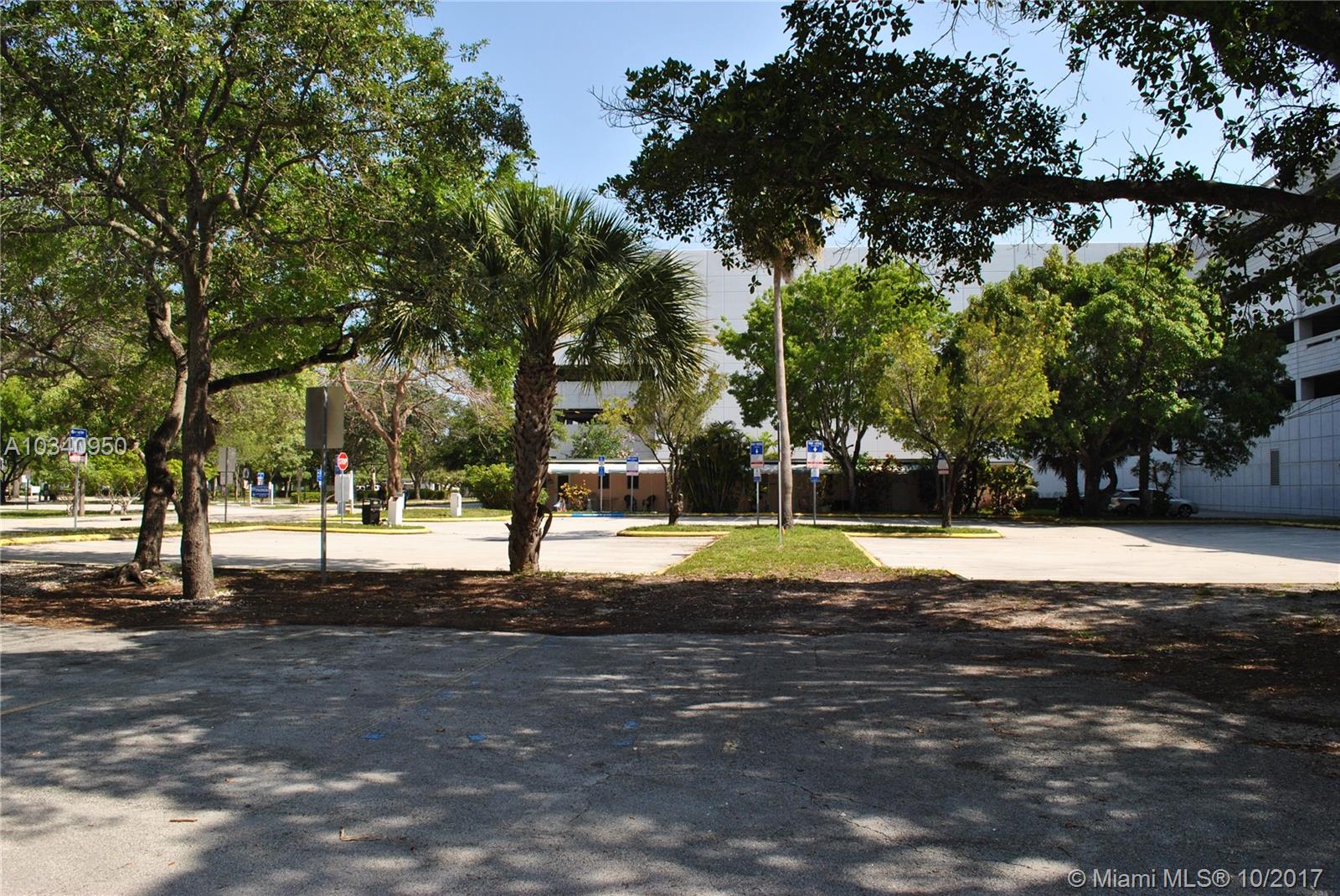 FT LAUDERDALE - Land