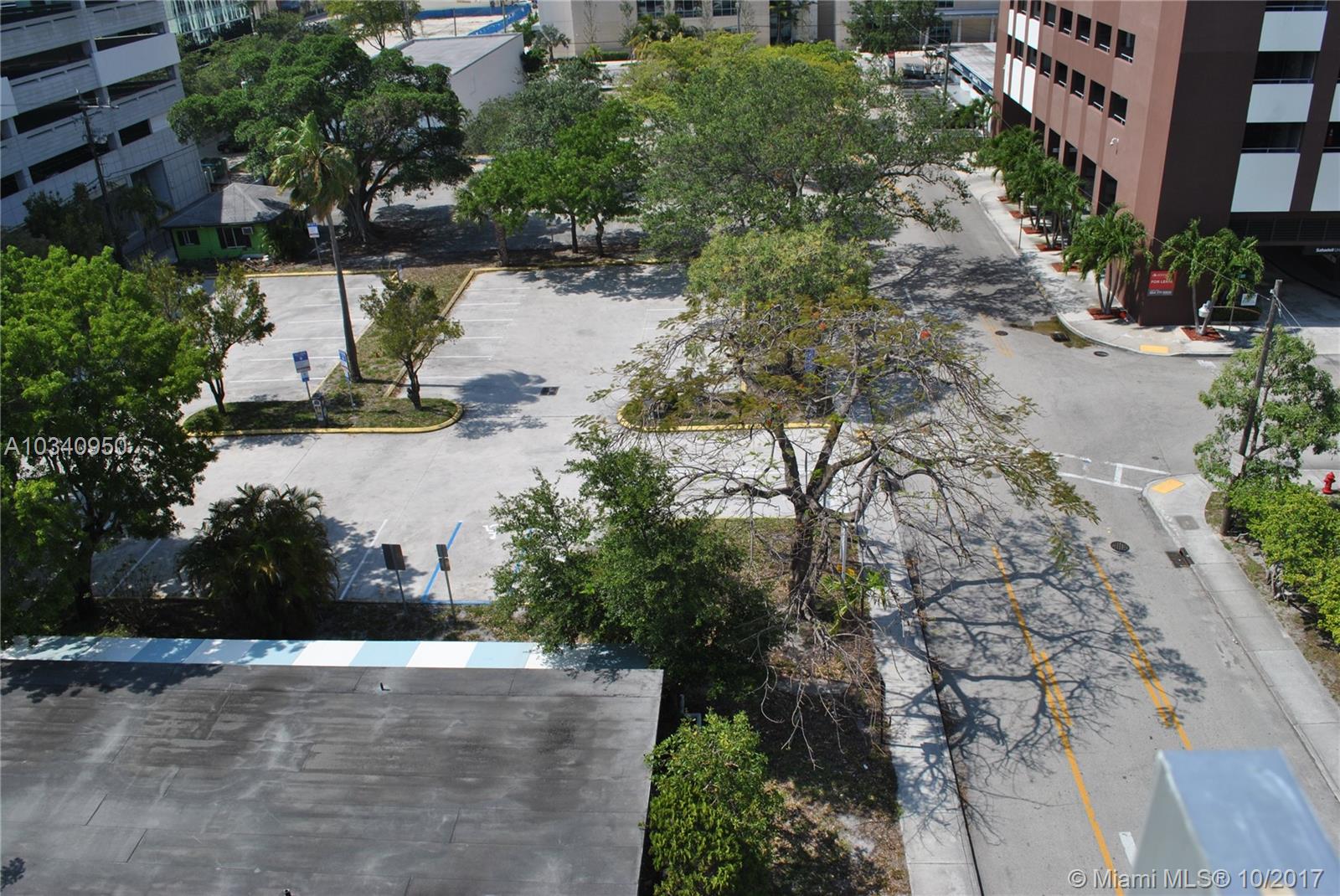 FT LAUDERDALE - Land