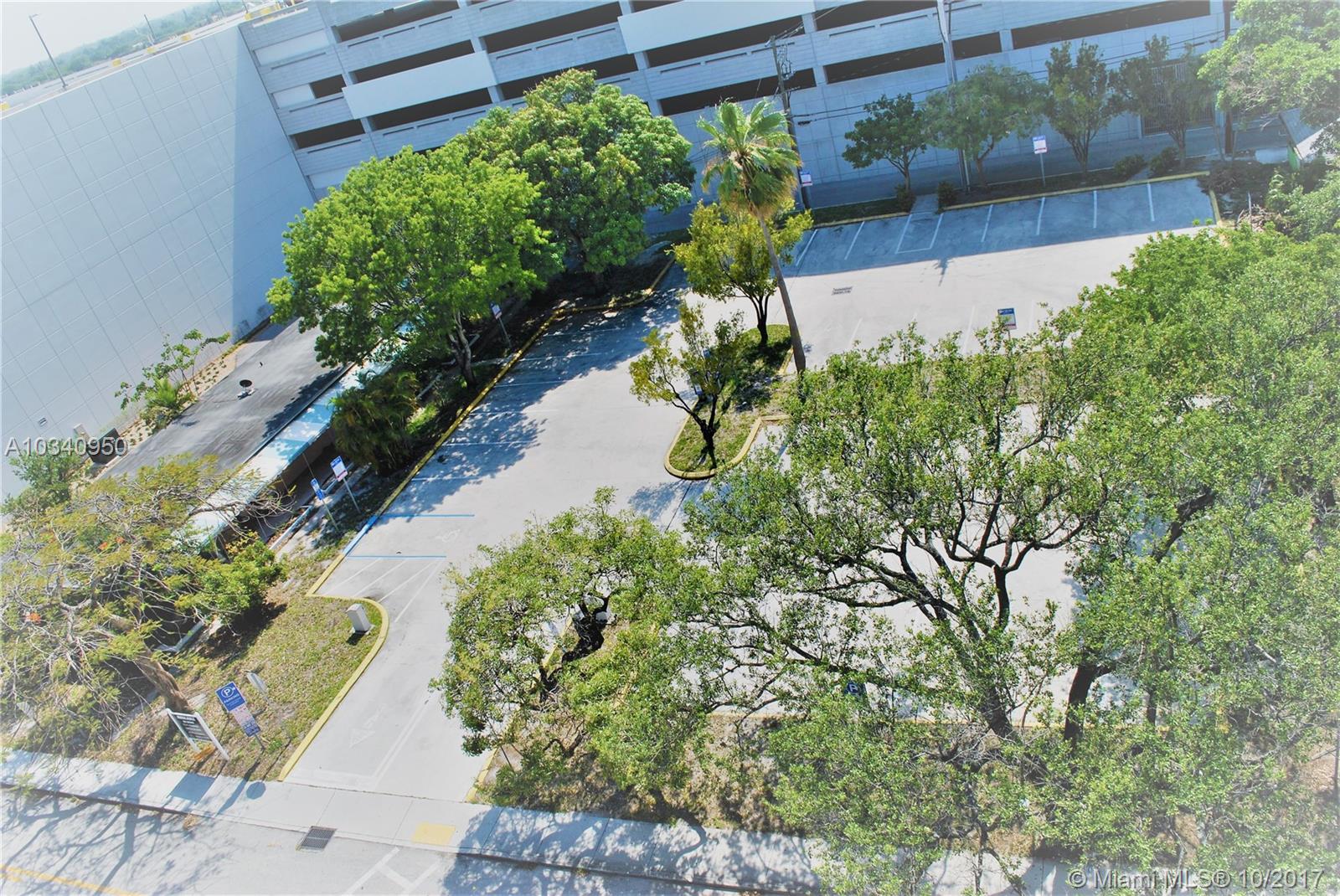 FT LAUDERDALE - Land