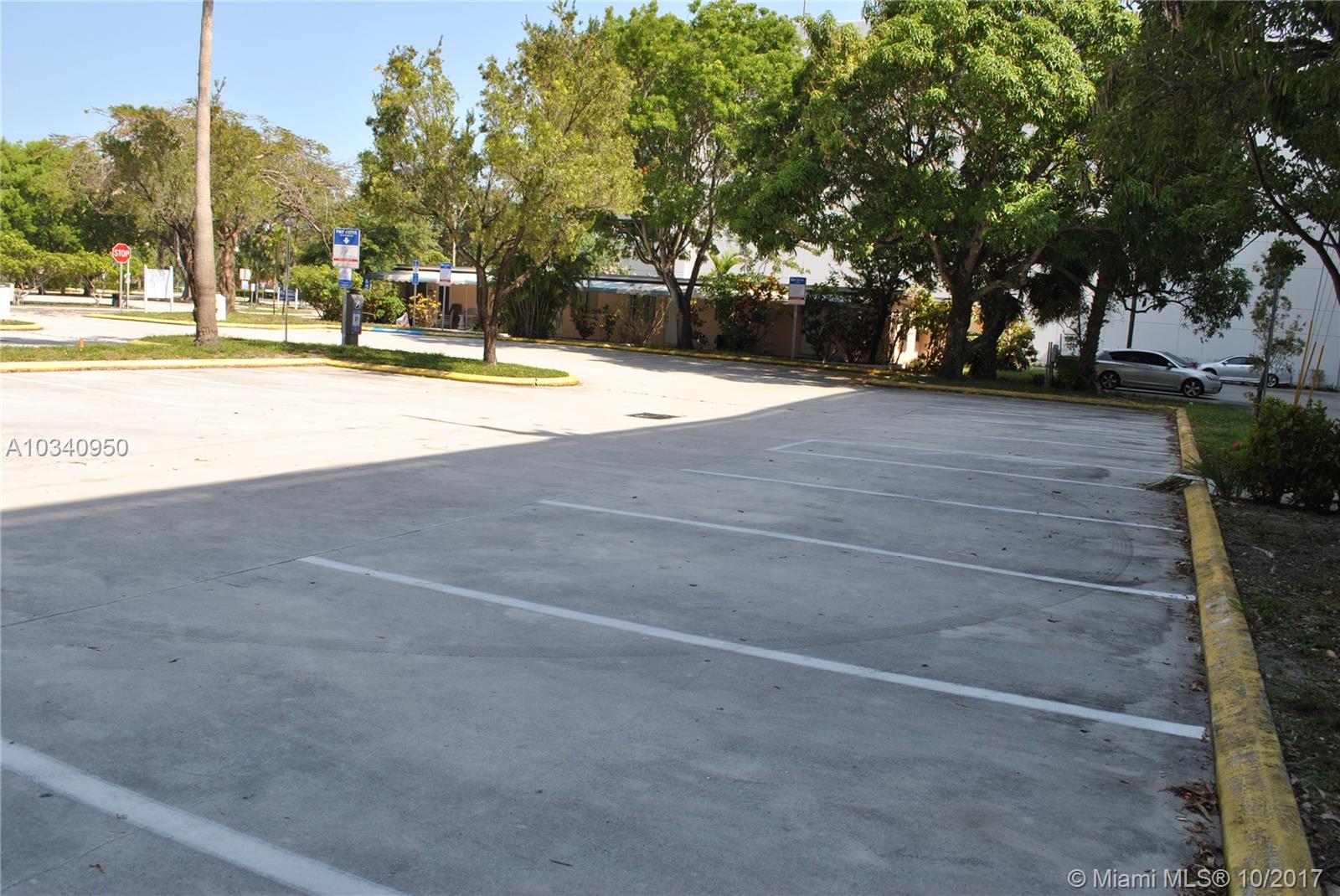 FT LAUDERDALE - Land