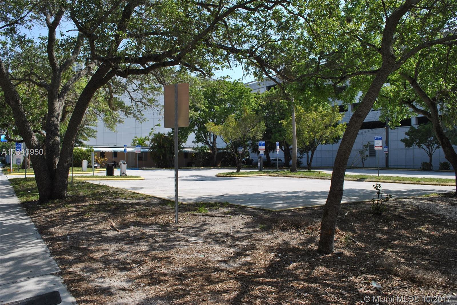 FT LAUDERDALE - Land