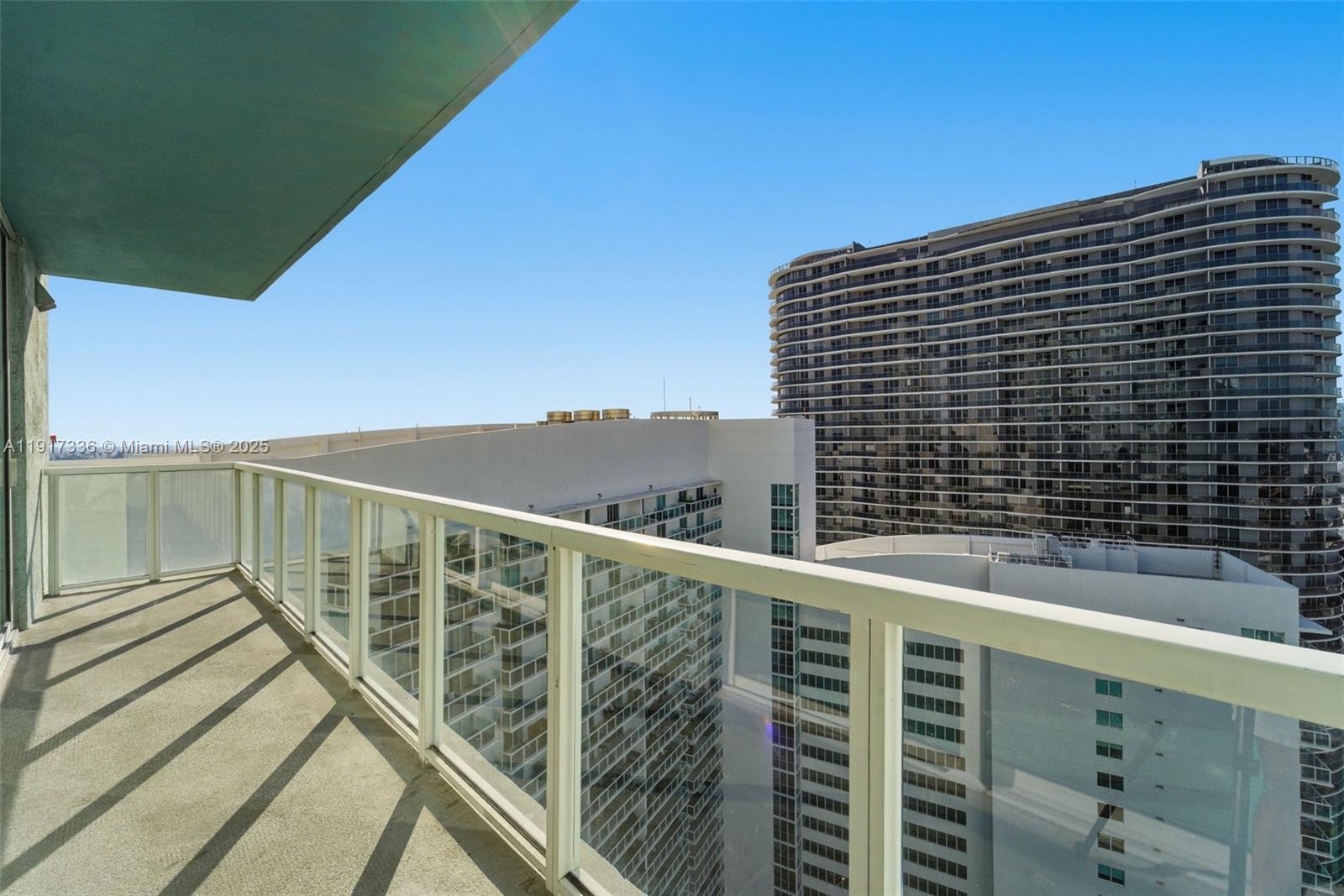 QUANTUM ON THE BAY CONDO - Residential
