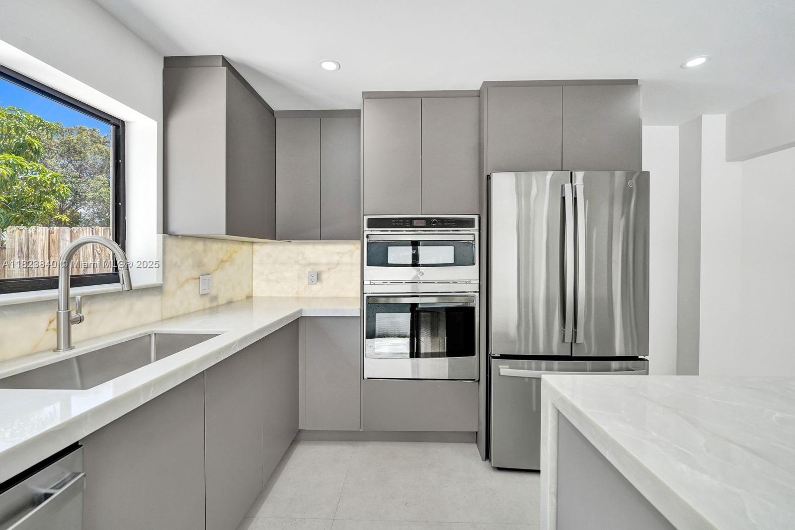 CAPTIVA - Residential