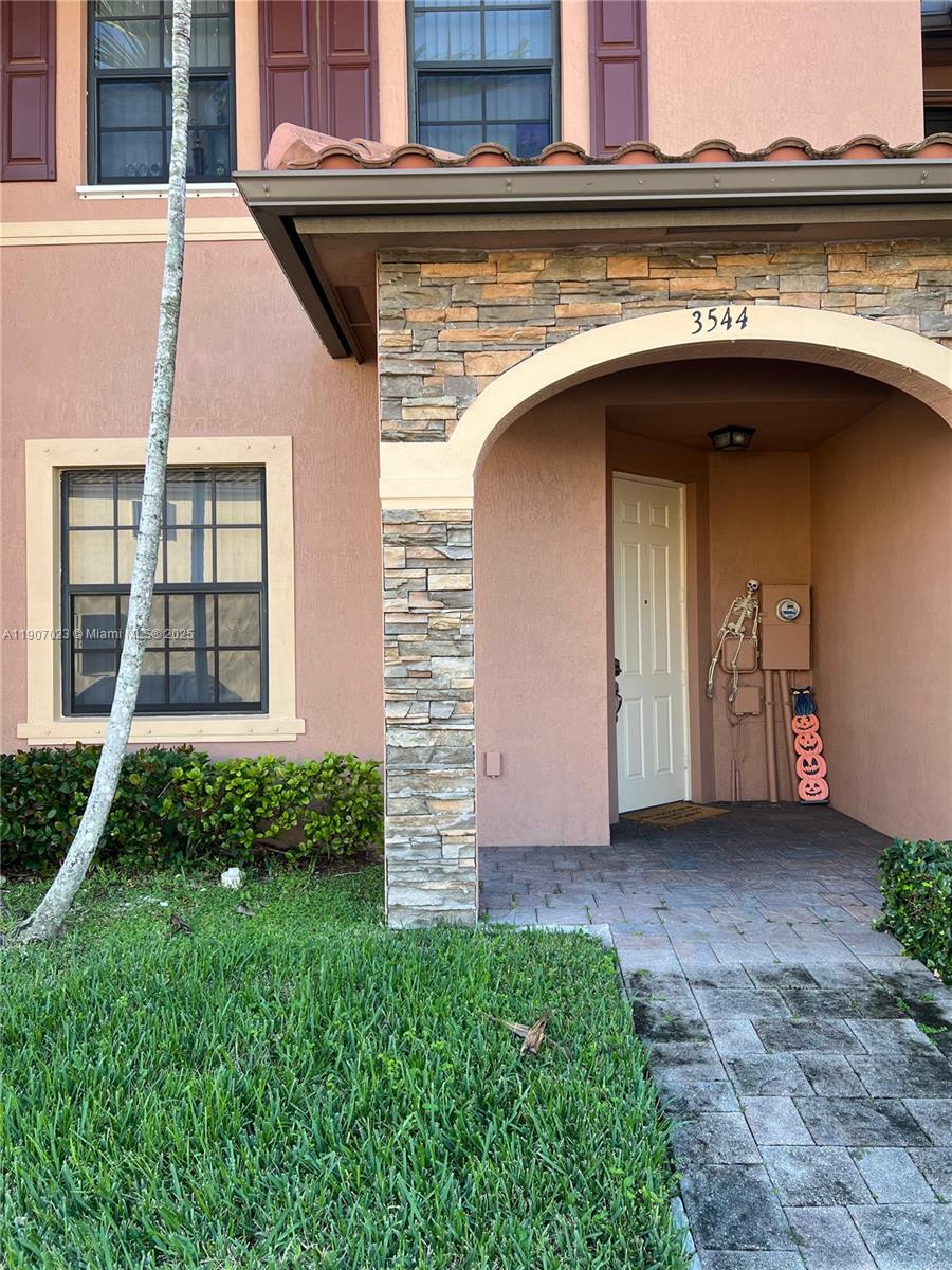 BELLAGIO VILLAS - Residential