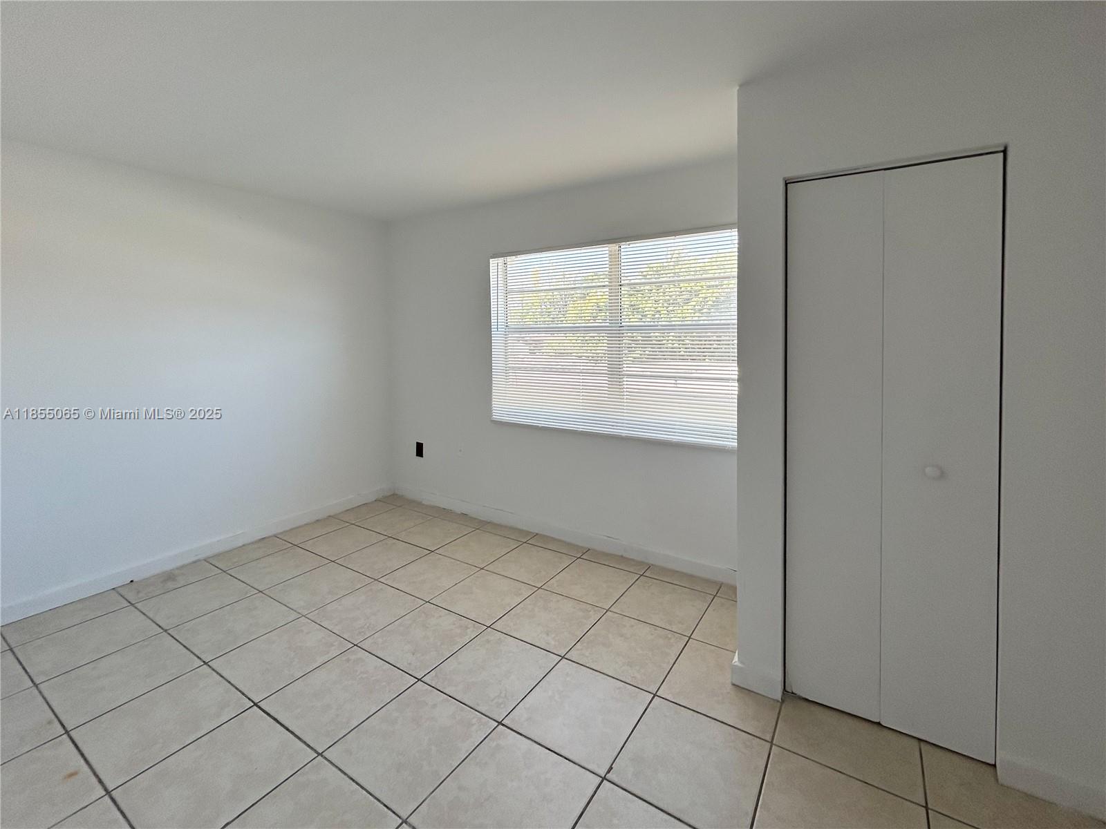 12215 W Dixie Hwy 106