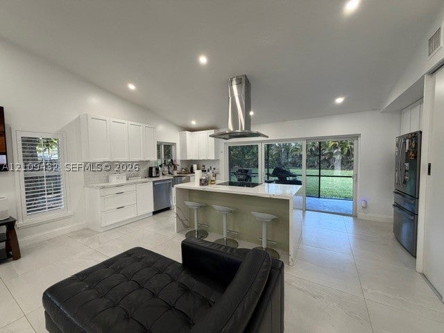 254 NW 107th Ter
